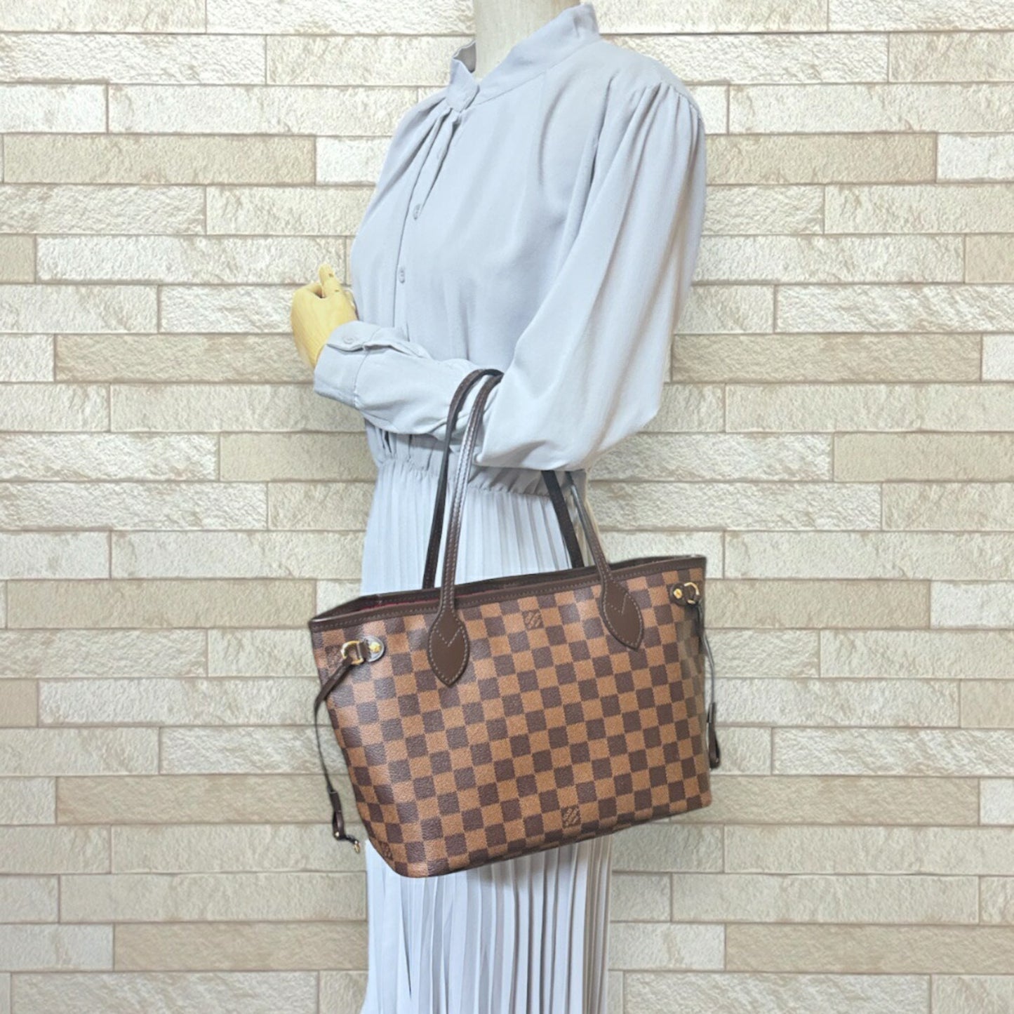 Louis Vuitton Monogram Canvas Brown Tote Bags