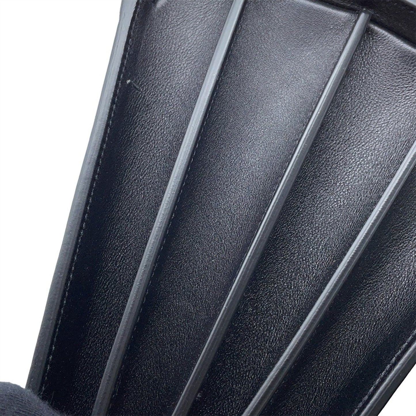 Saint Laurent Others Black Handbags