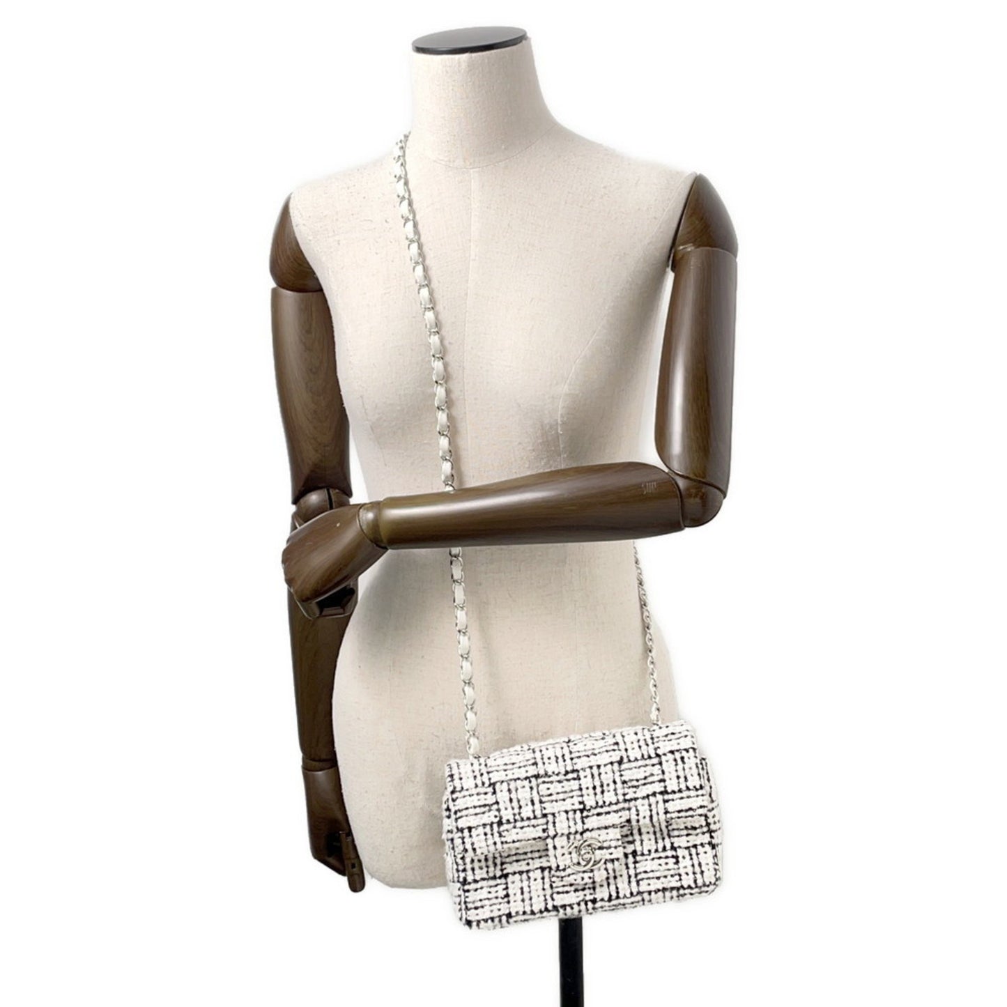 Chanel Tweed Black Shoulder Bags