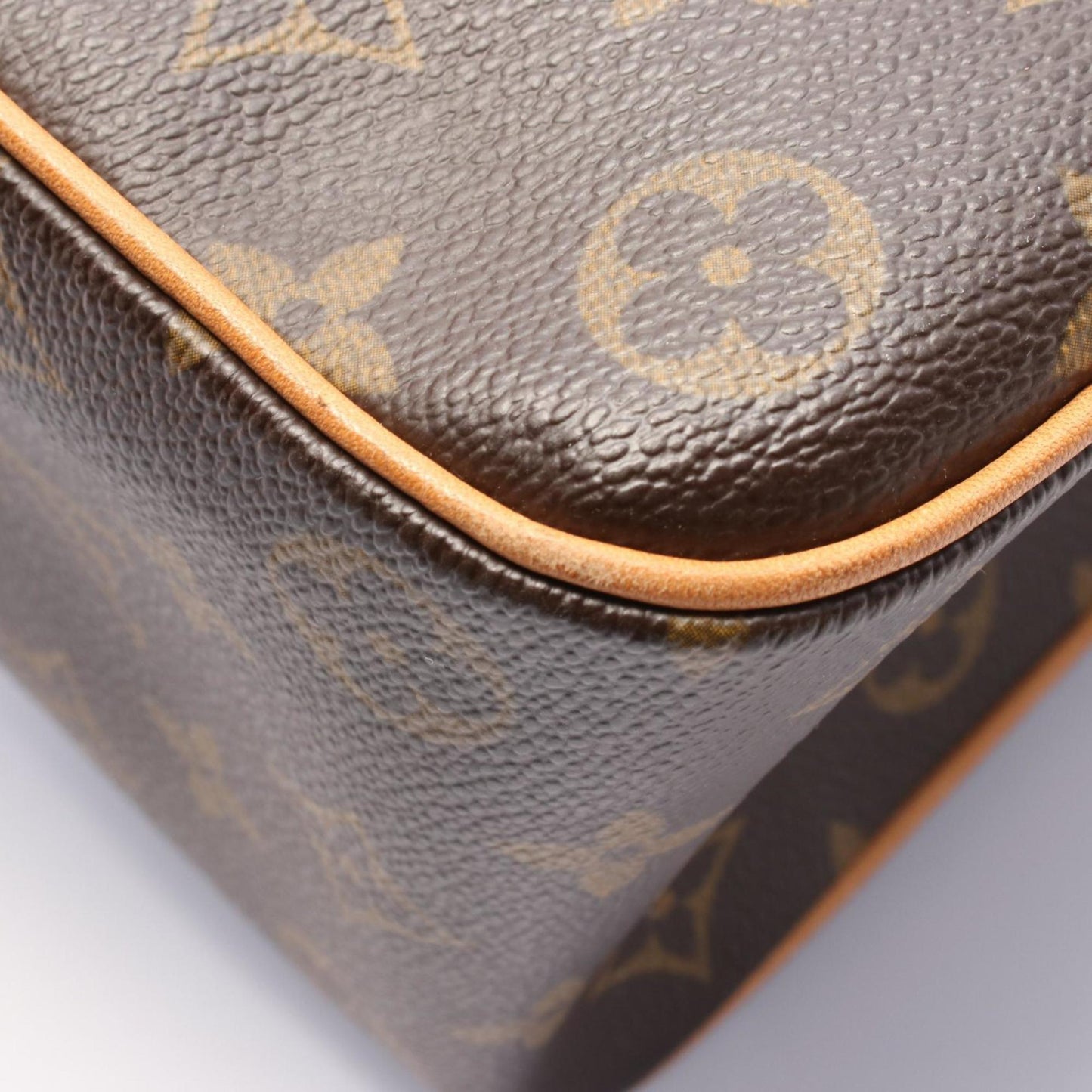 Louis Vuitton Coated Canvas Brown Handbags
