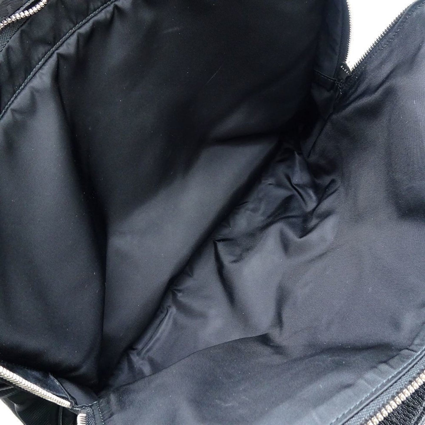 Gucci Nylon Black Handbags
