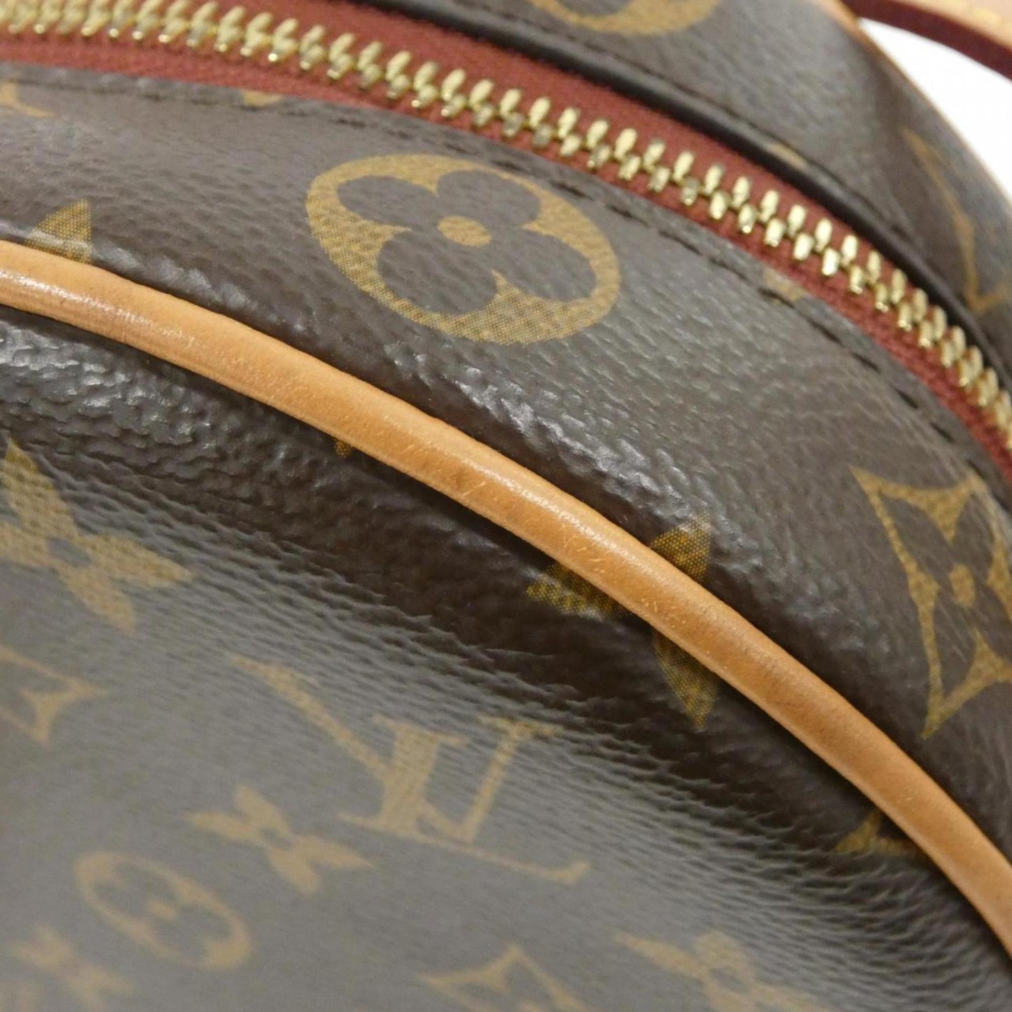Louis Vuitton Coated Canvas Brown Shoulder Bags