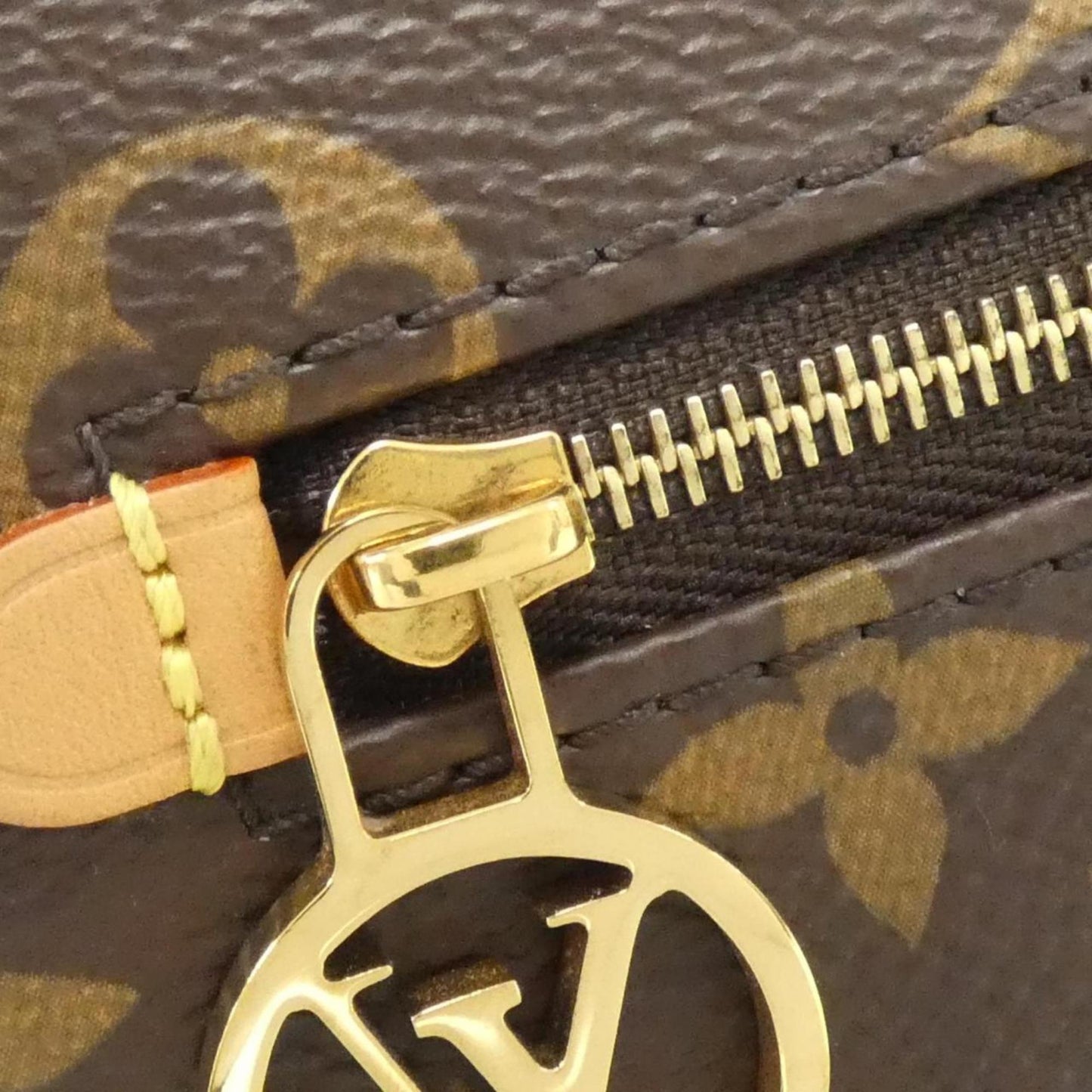 Louis Vuitton Monogram Canvas Brown Shoulder Bags