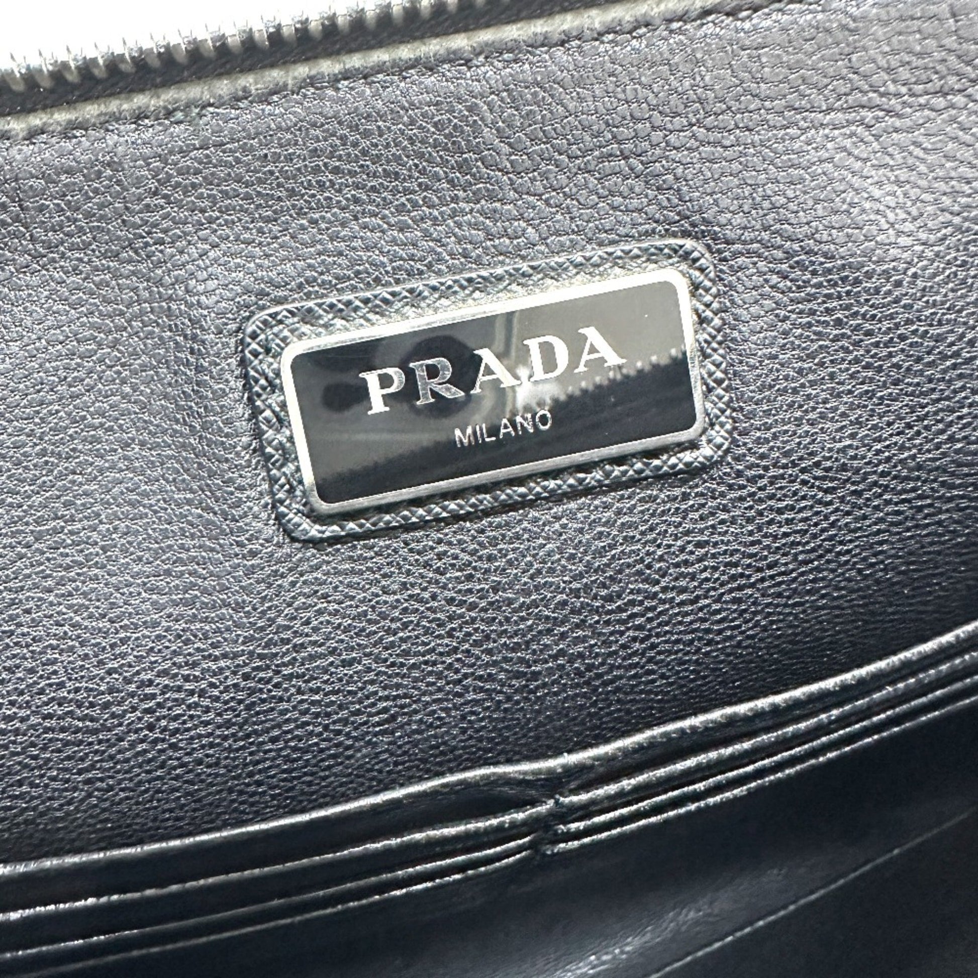 203764882.jpg