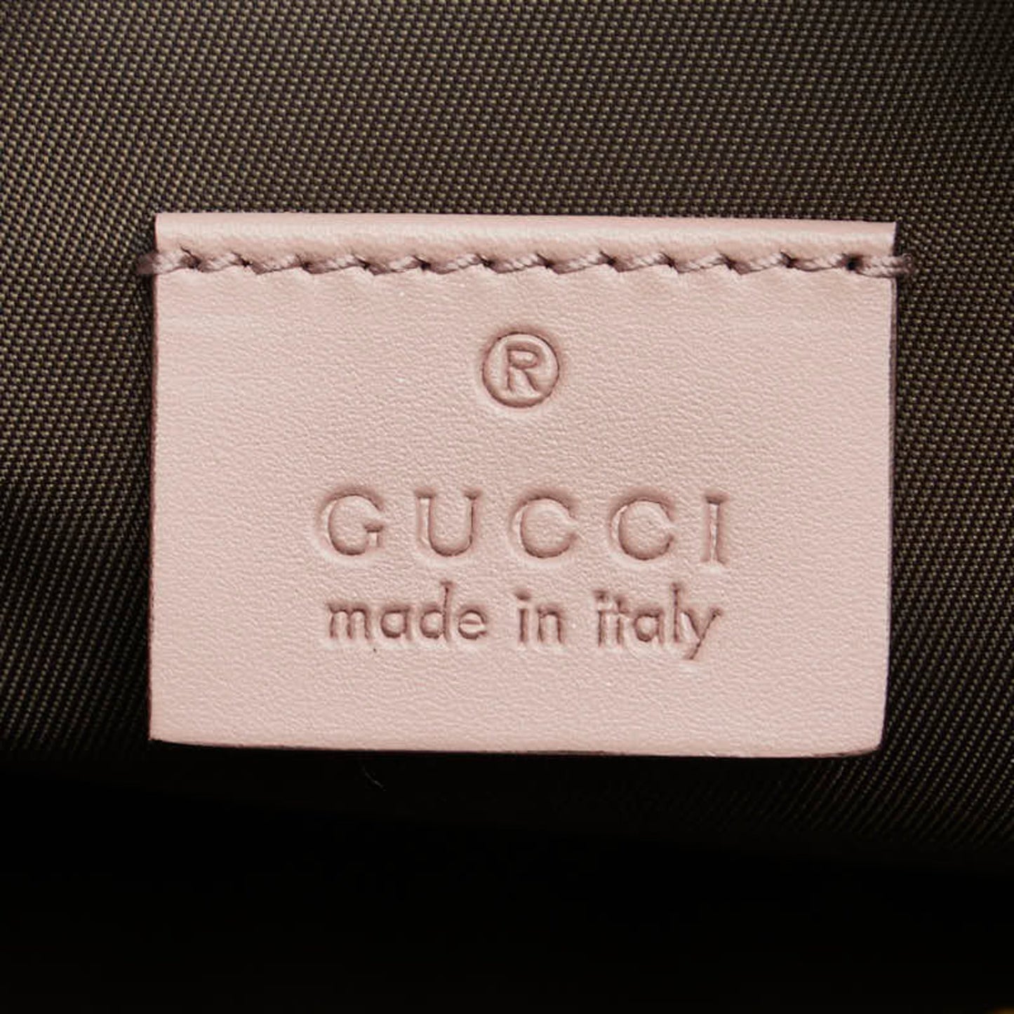 203765572.jpg