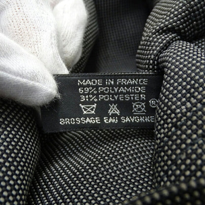 208278385.jpg