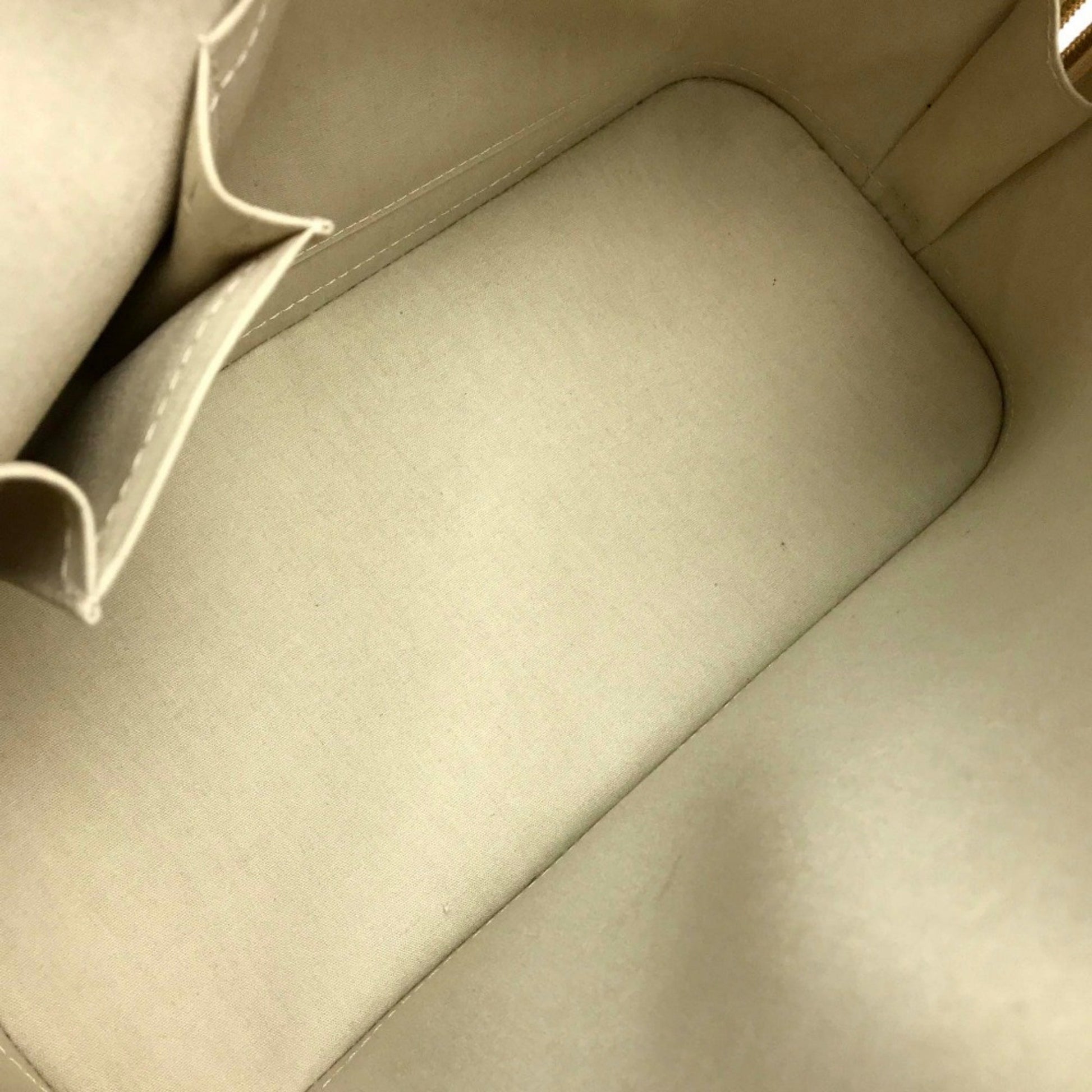 209178054.jpg