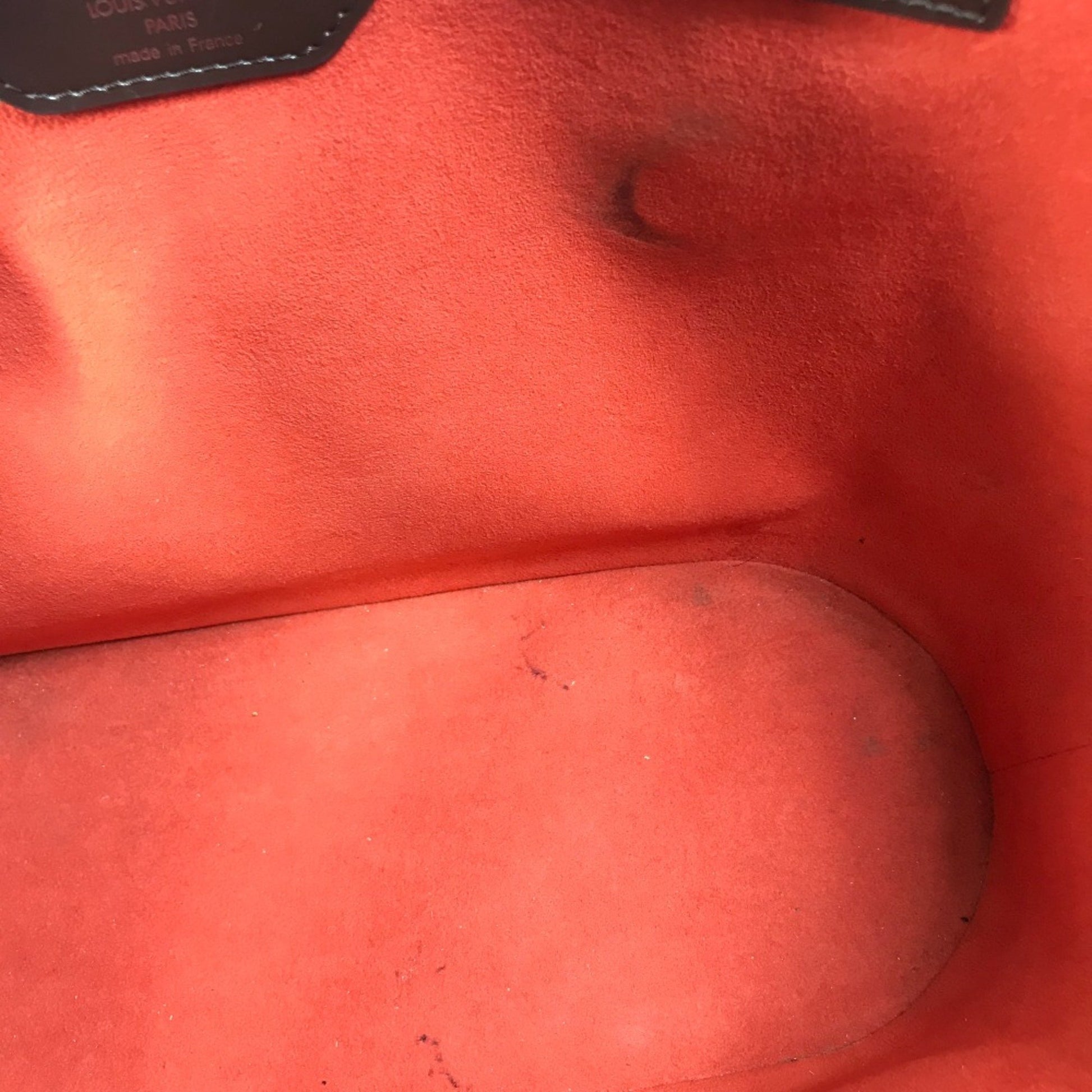 210289297.jpg