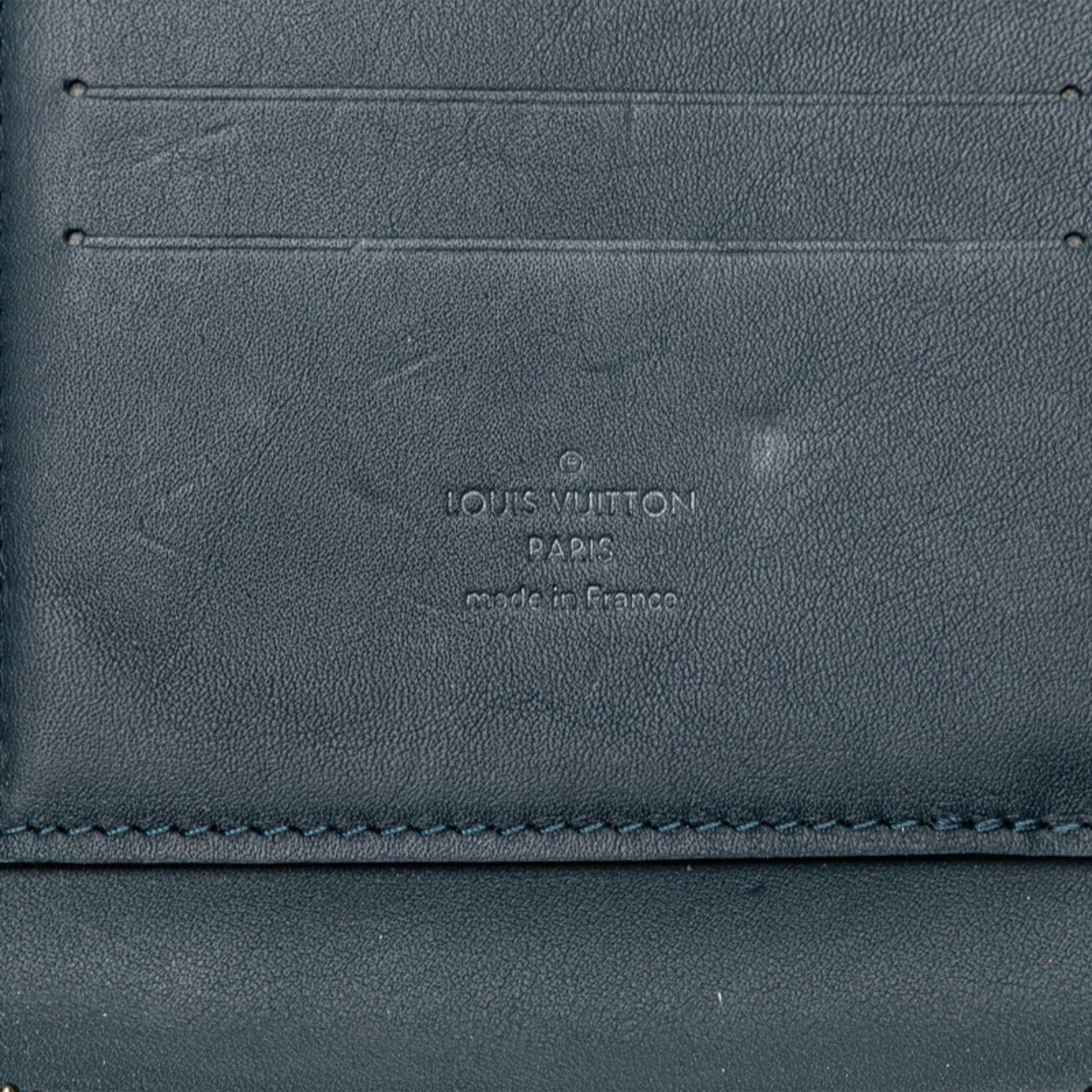 210544984.jpg