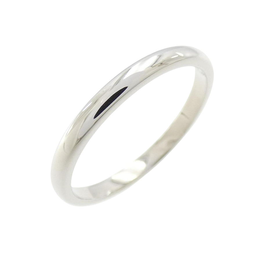 Cartier Elegant Platinum Ring with Polished Finish and Minimal Wear
