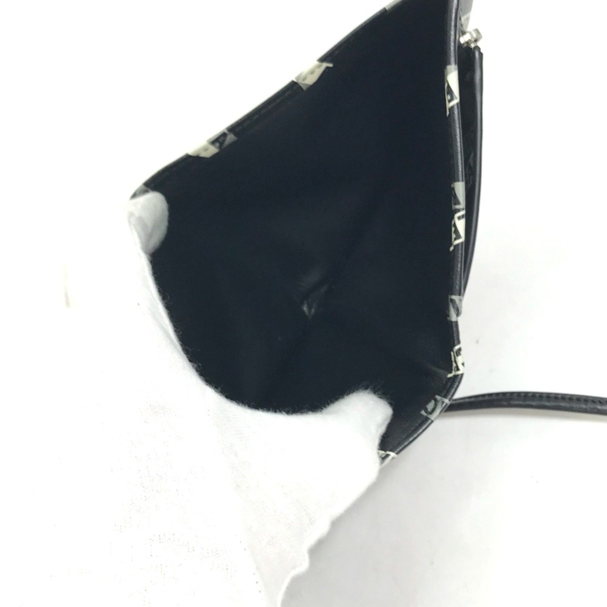 210545733.jpg