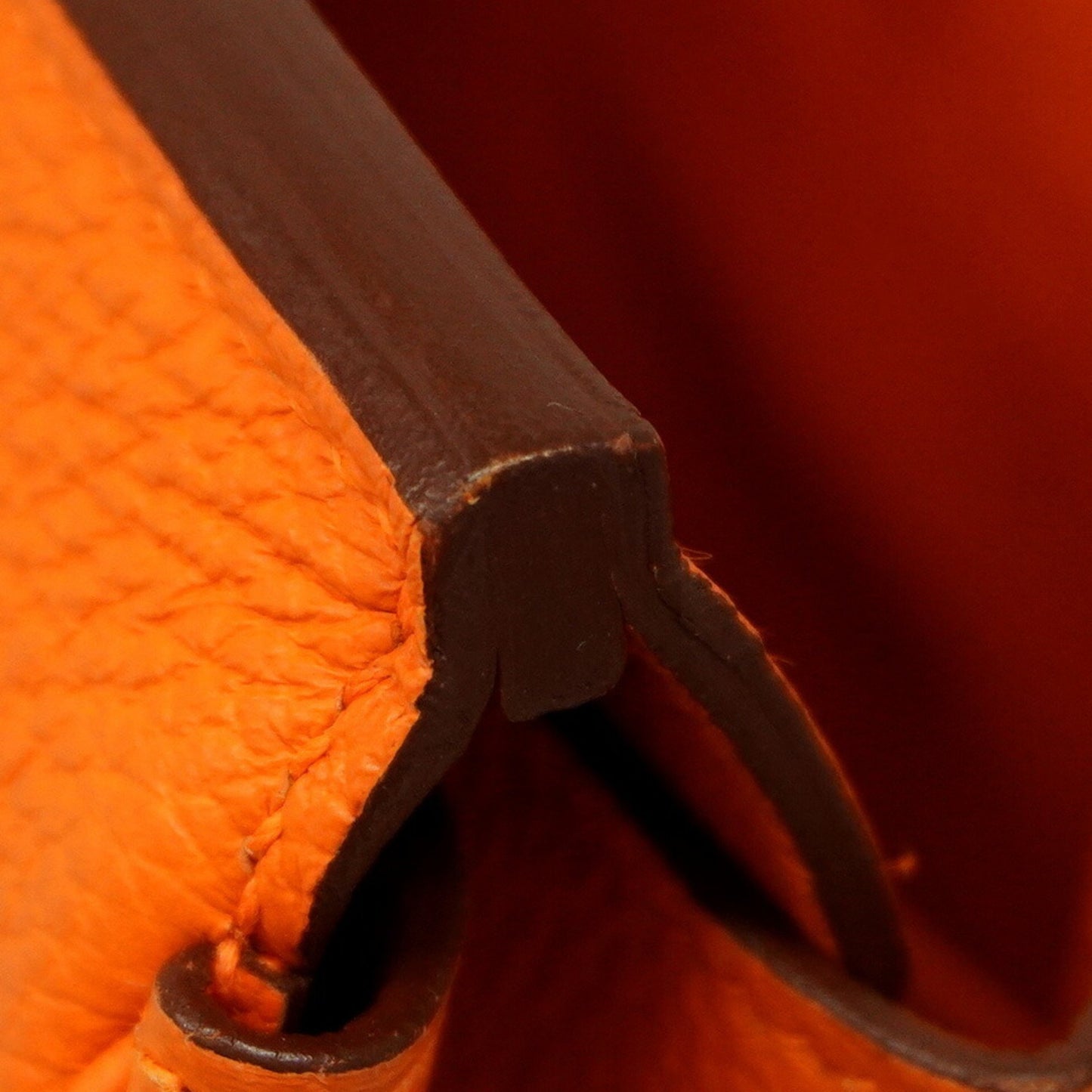 210546328.jpg