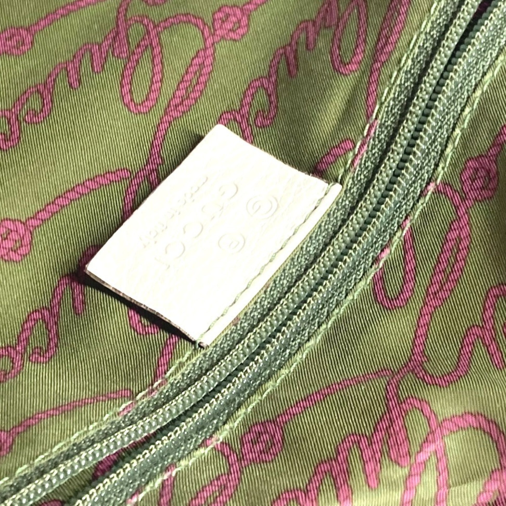 212848166.jpg