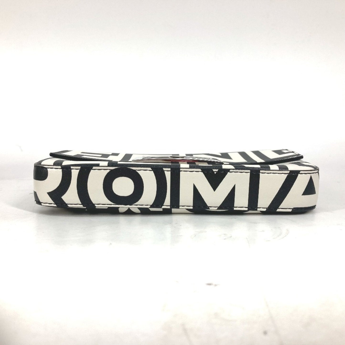 212861204.jpg