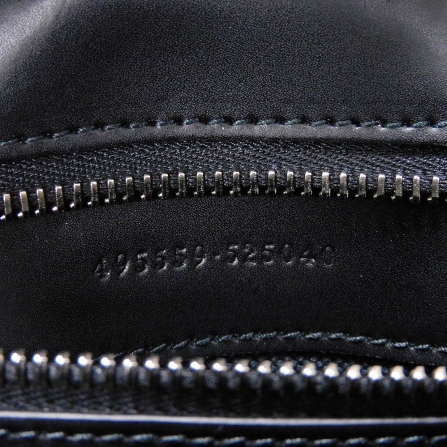 221589908.jpg