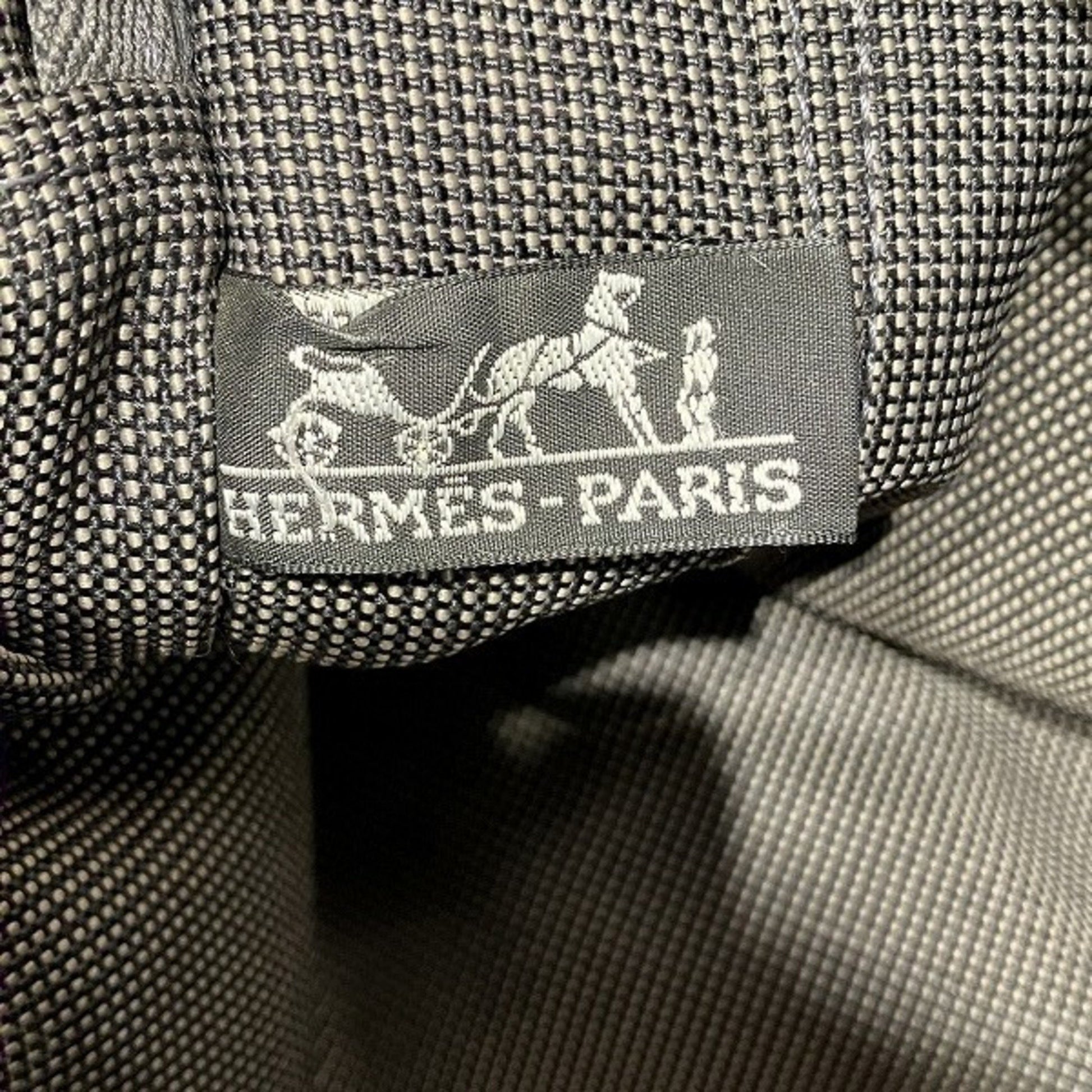 221866275.jpg