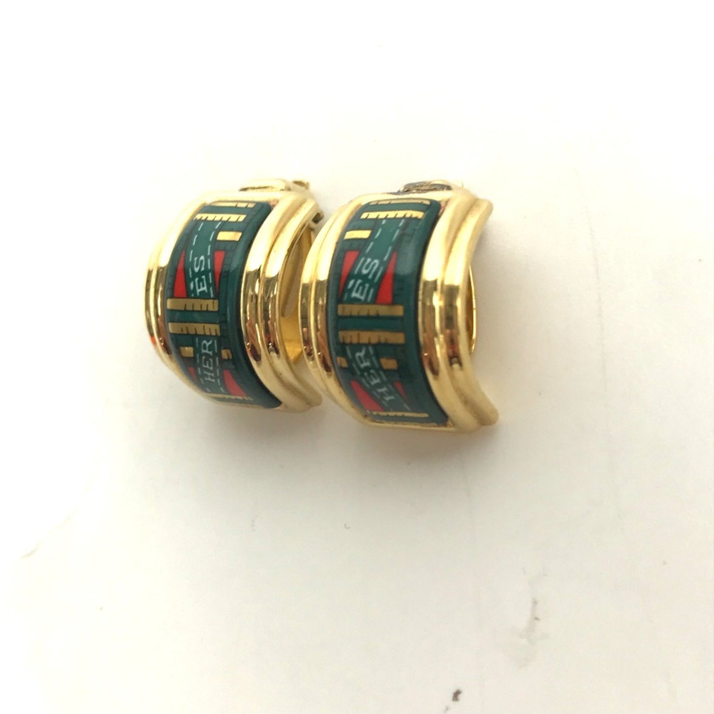221866661.jpg
