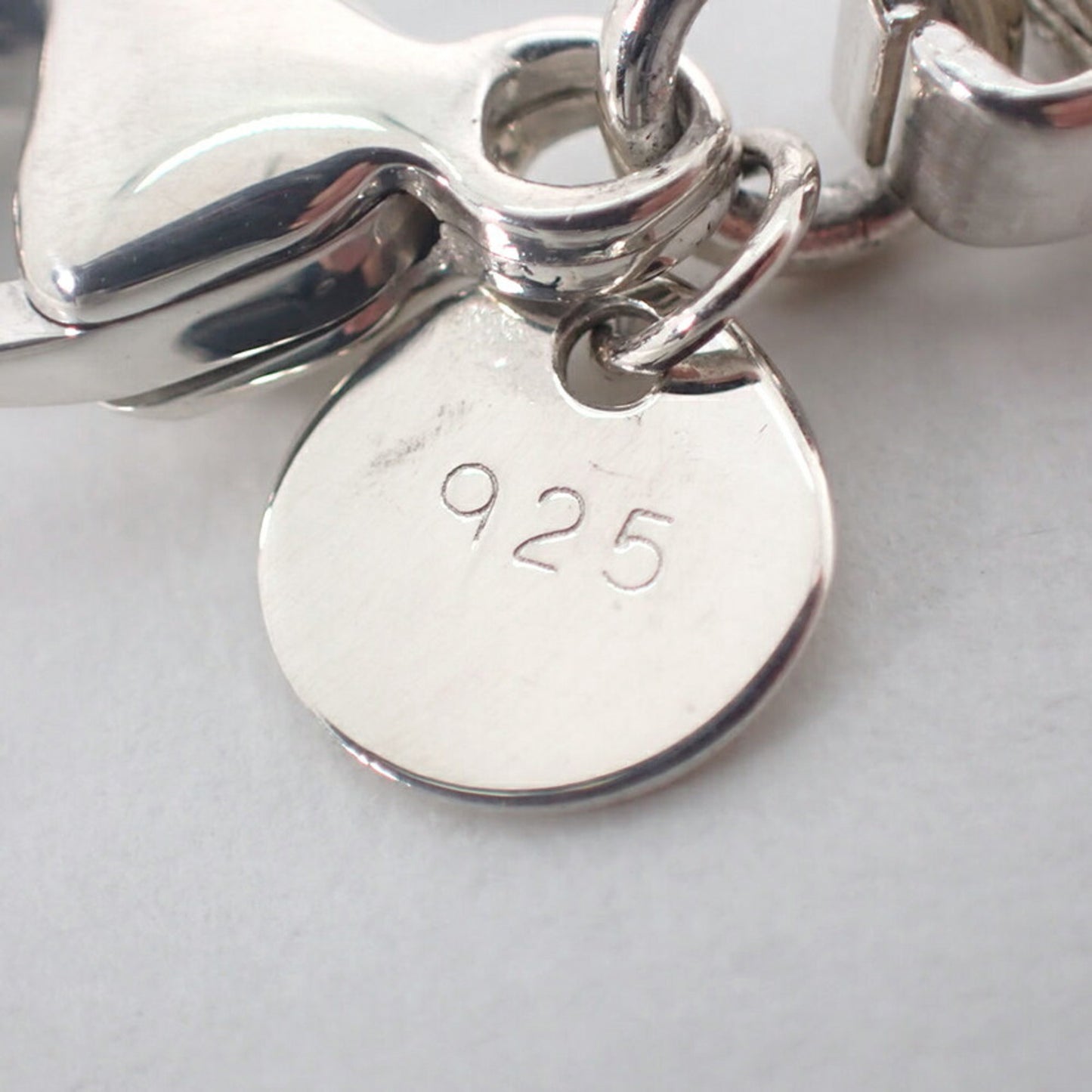 223269903.jpg