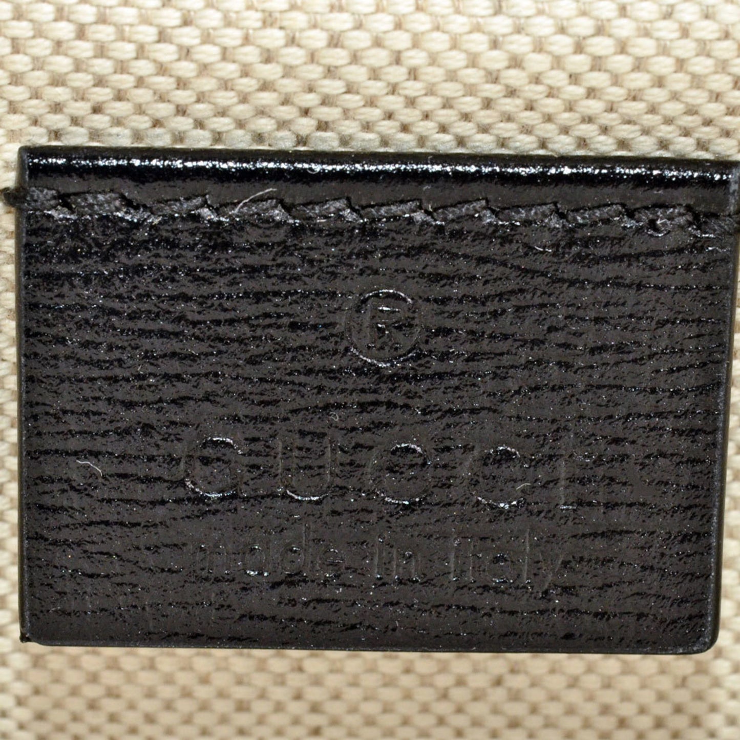 229443701.jpg