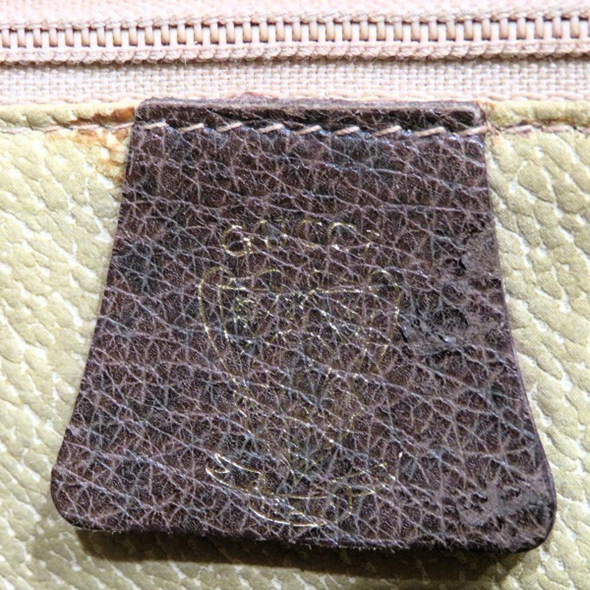 229444630.jpg