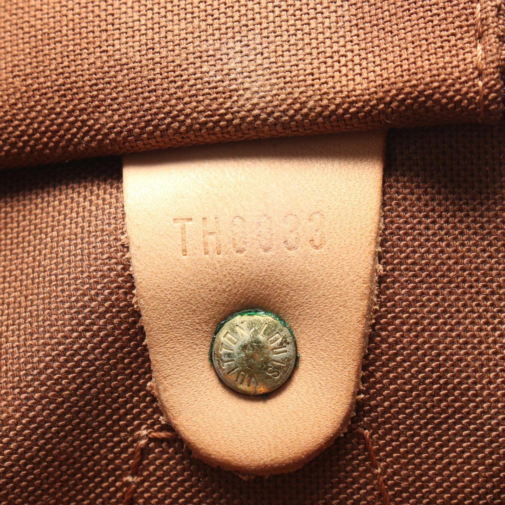 229452811.jpg