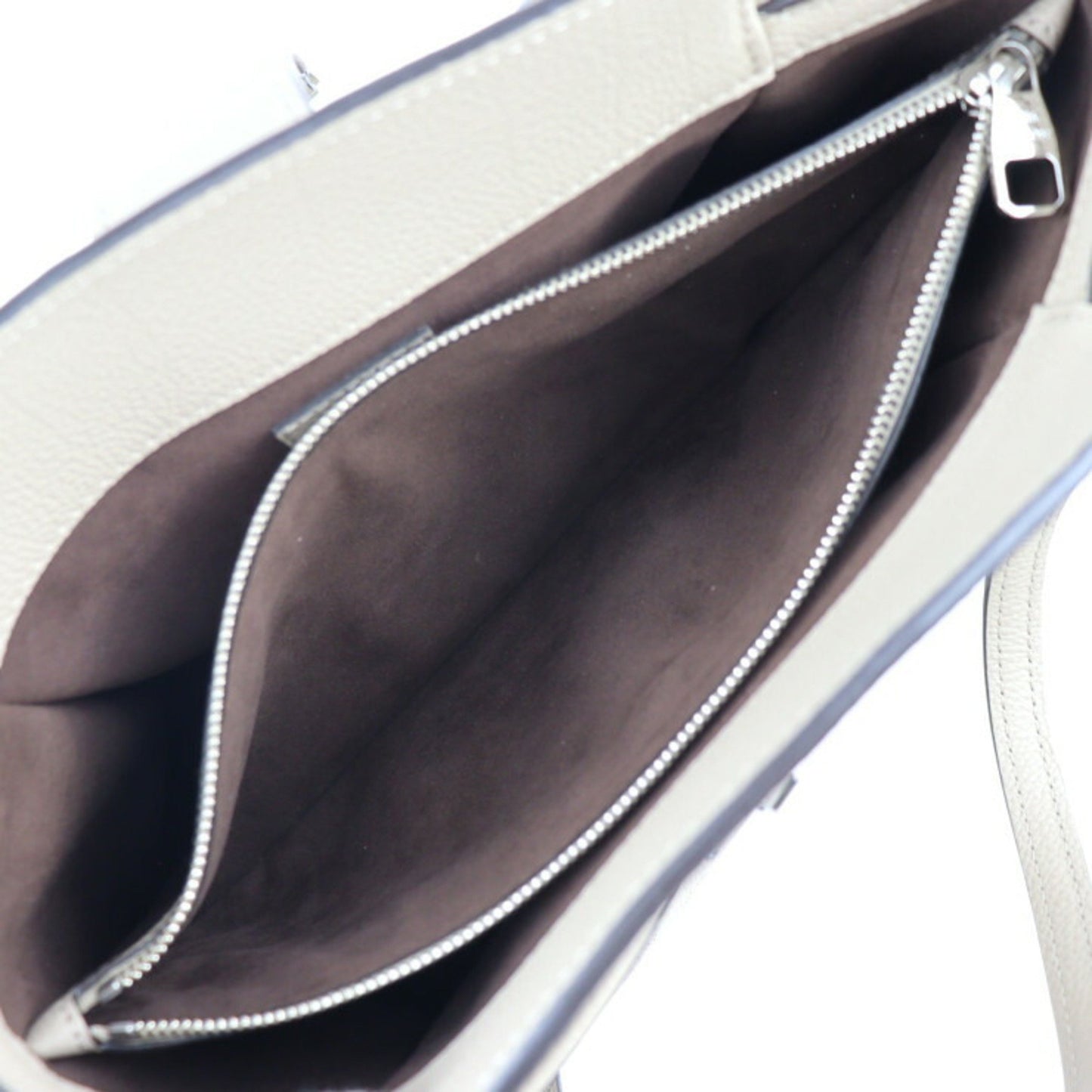 Louis Vuitton Gray Leather Mahina