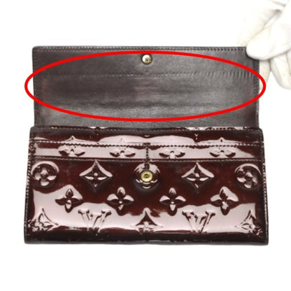 Louis Vuitton Red Patent Leather Portefeuille Sarah