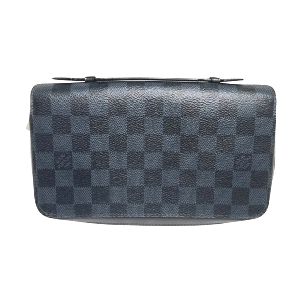 Louis Vuitton Red Patent Leather Zippy