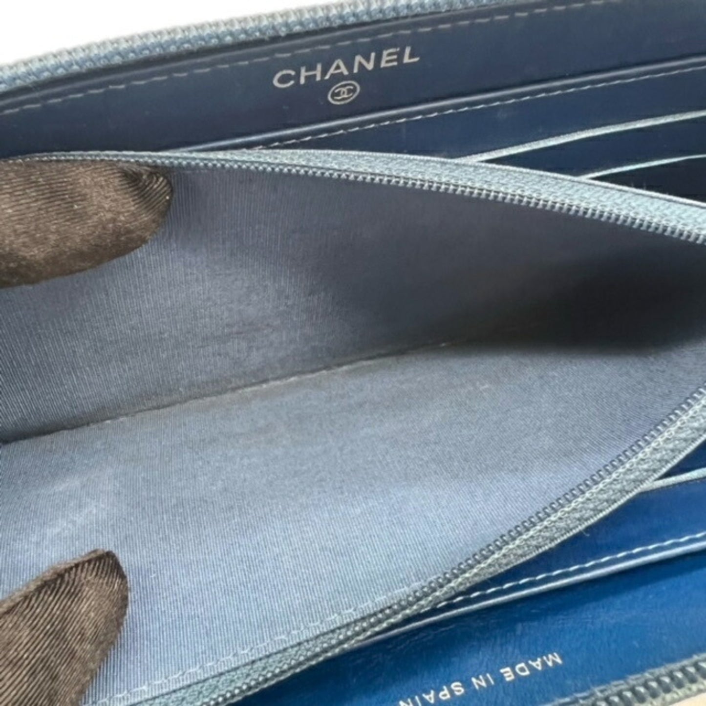 Chanel Blue Leather Long Portefeuille Zippé