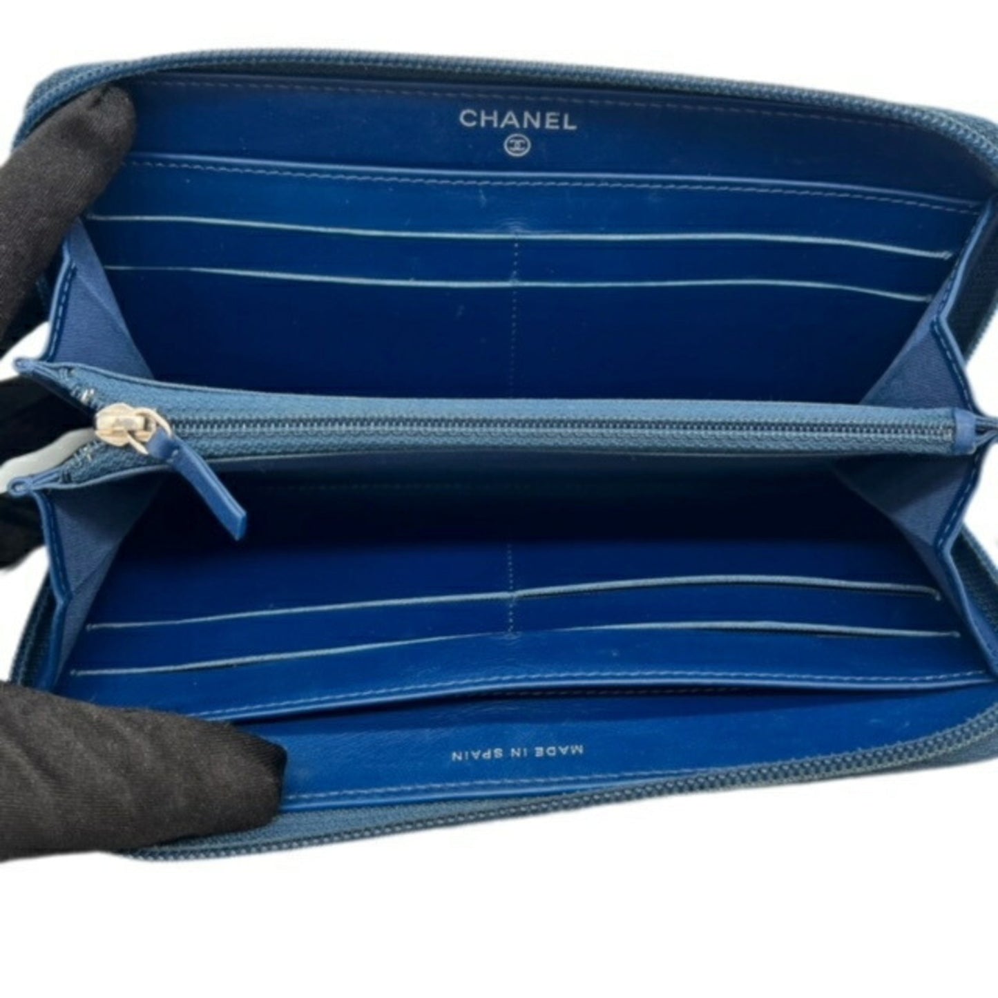 Chanel Blue Leather Long Portefeuille Zippé
