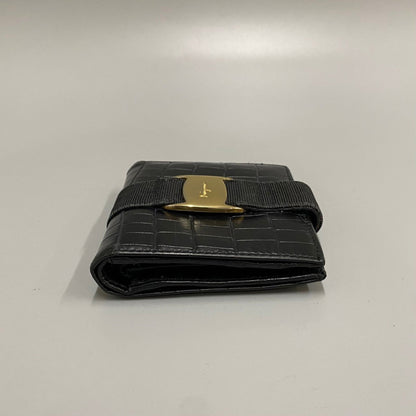Salvatore Ferragamo Black Leather Vara