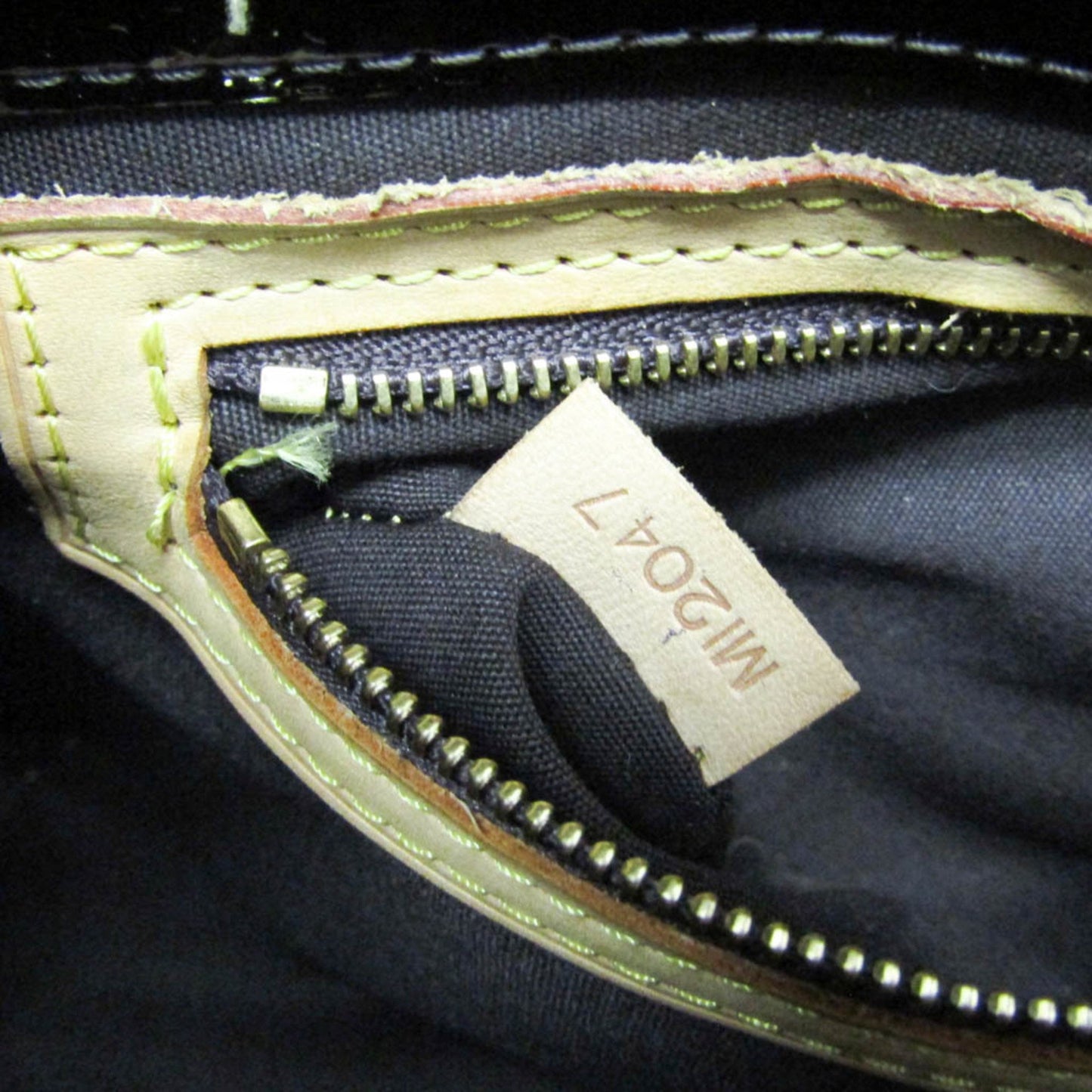Louis Vuitton Red Canvas Reade