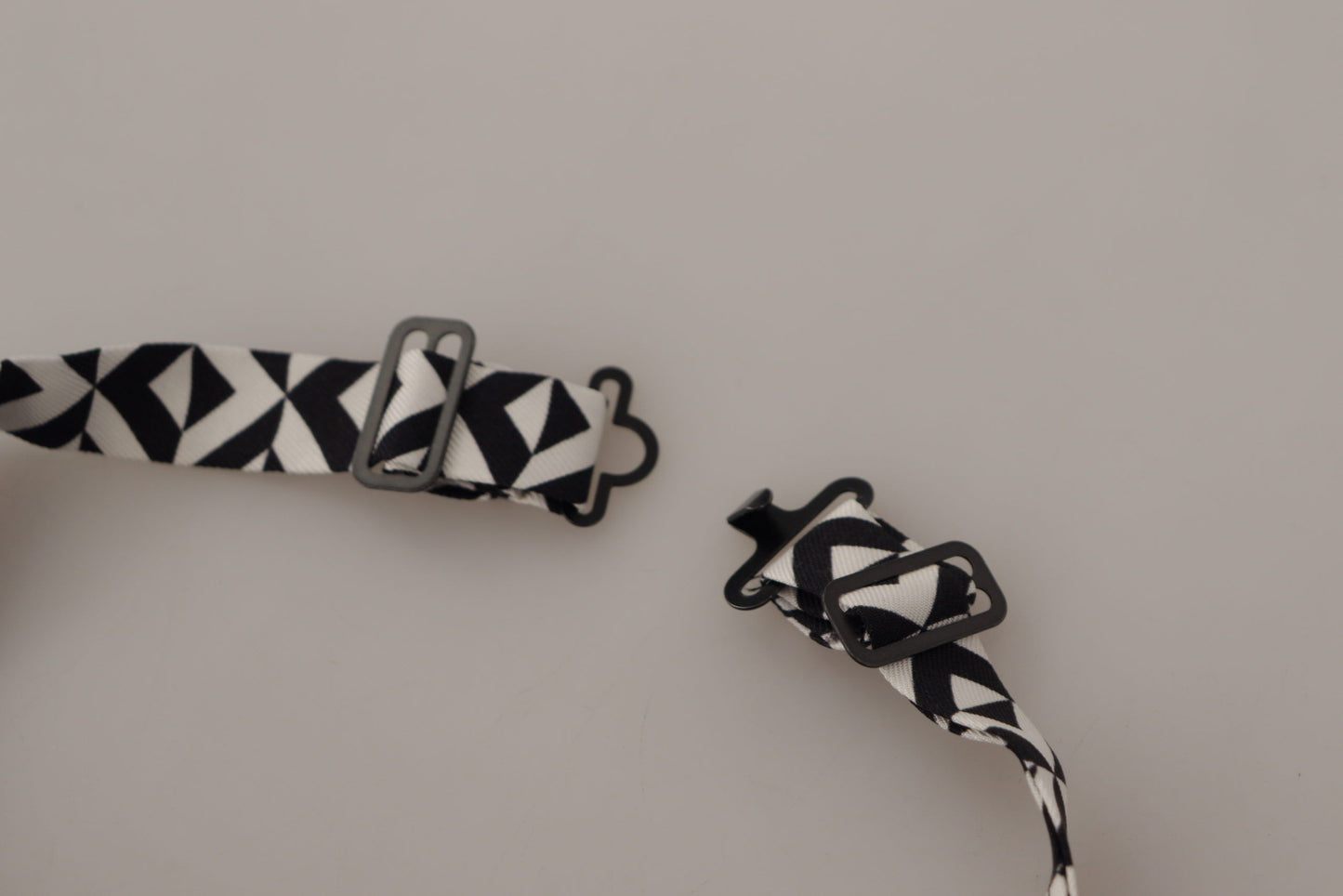 Dolce & Gabbana Elegant Silk Black Tie For The Dapper Gentleman