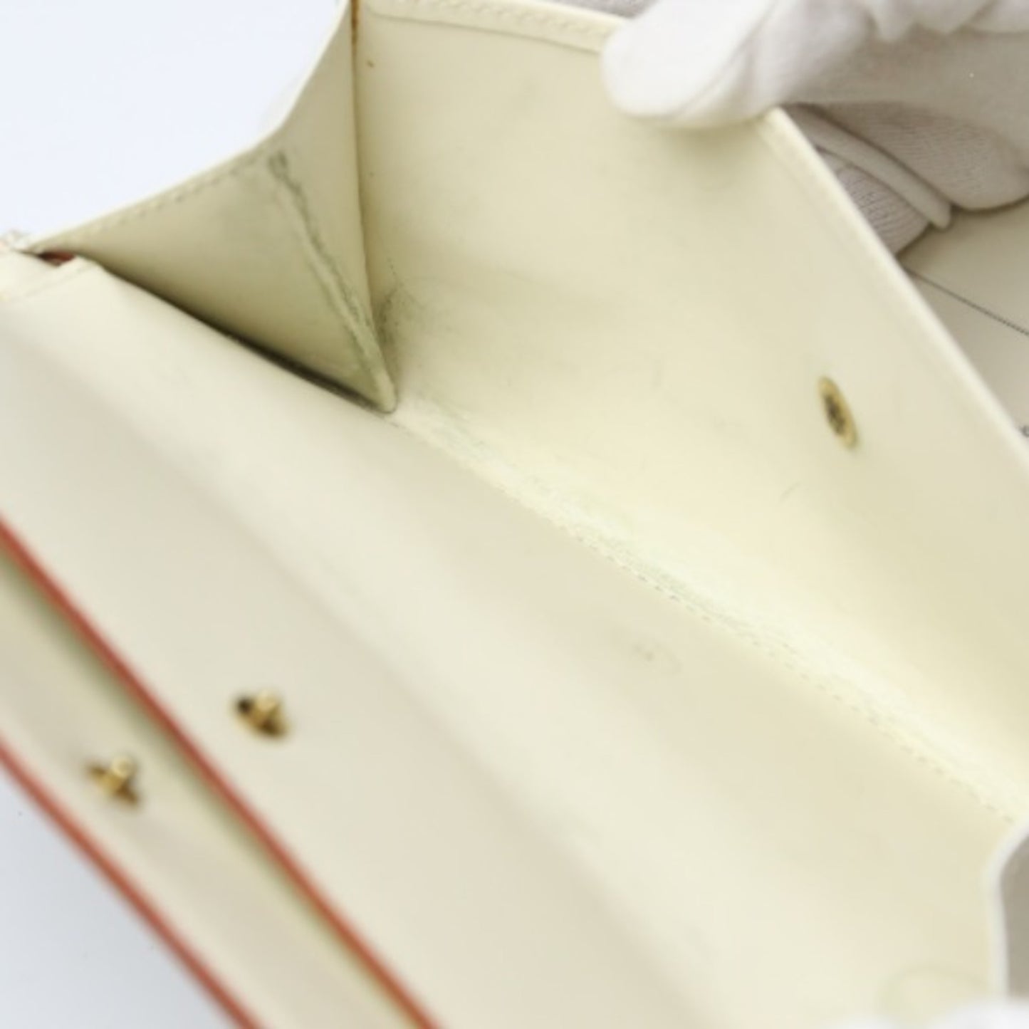 Louis Vuitton White Leather Suhari