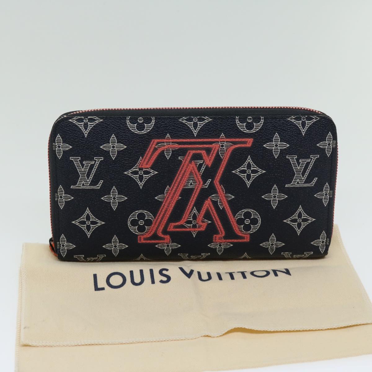 Louis Vuitton Black Canvas Zippy Organizer