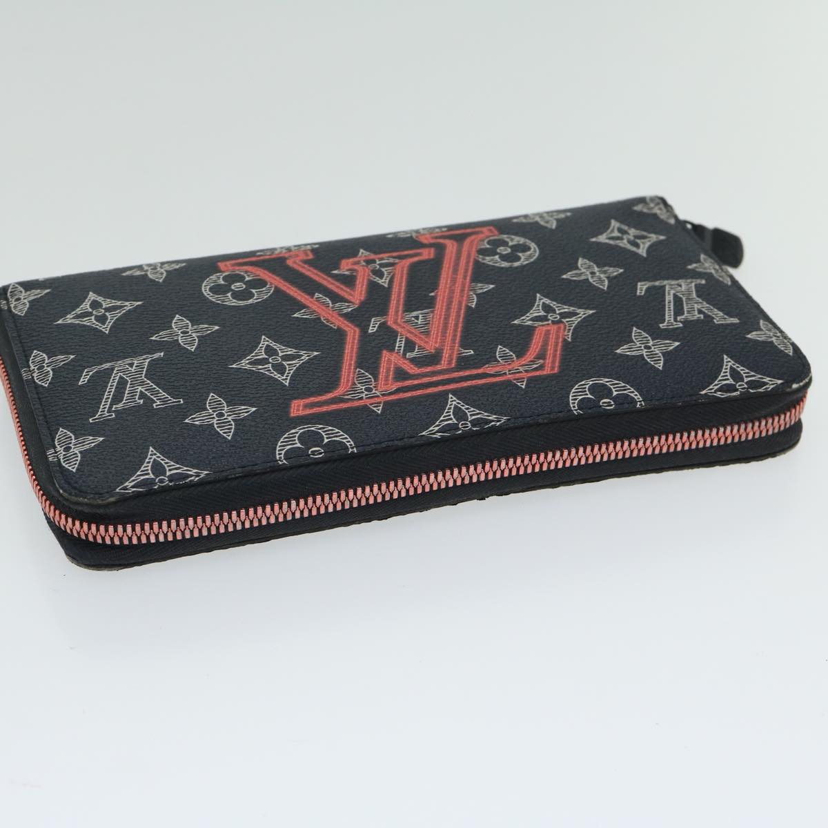 Louis Vuitton Black Canvas Zippy Organizer