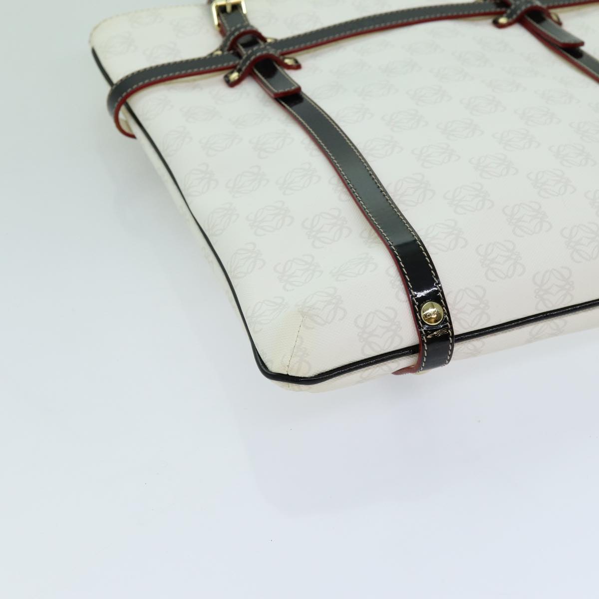 Loewe White Canvas Anagram