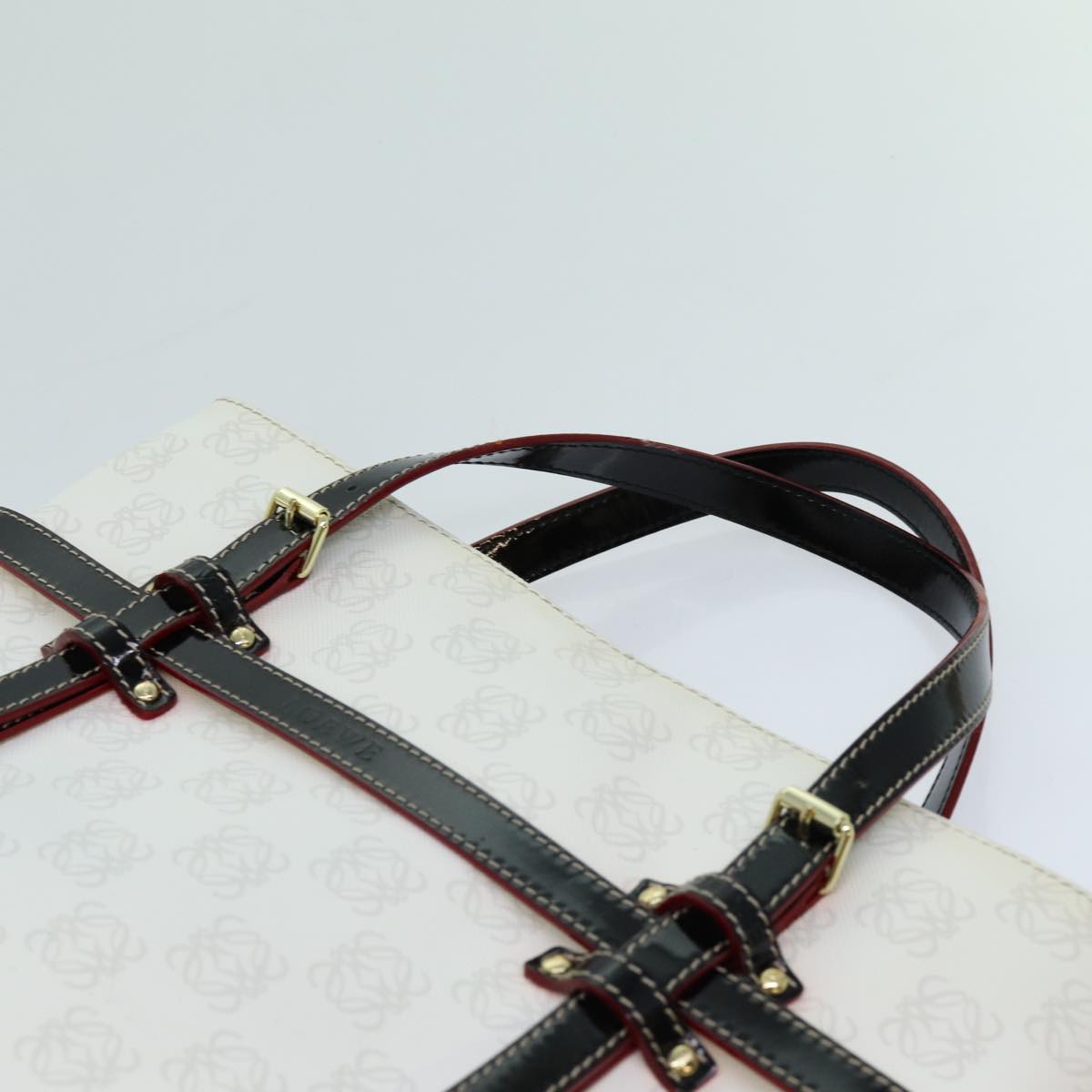 Loewe White Canvas Anagram