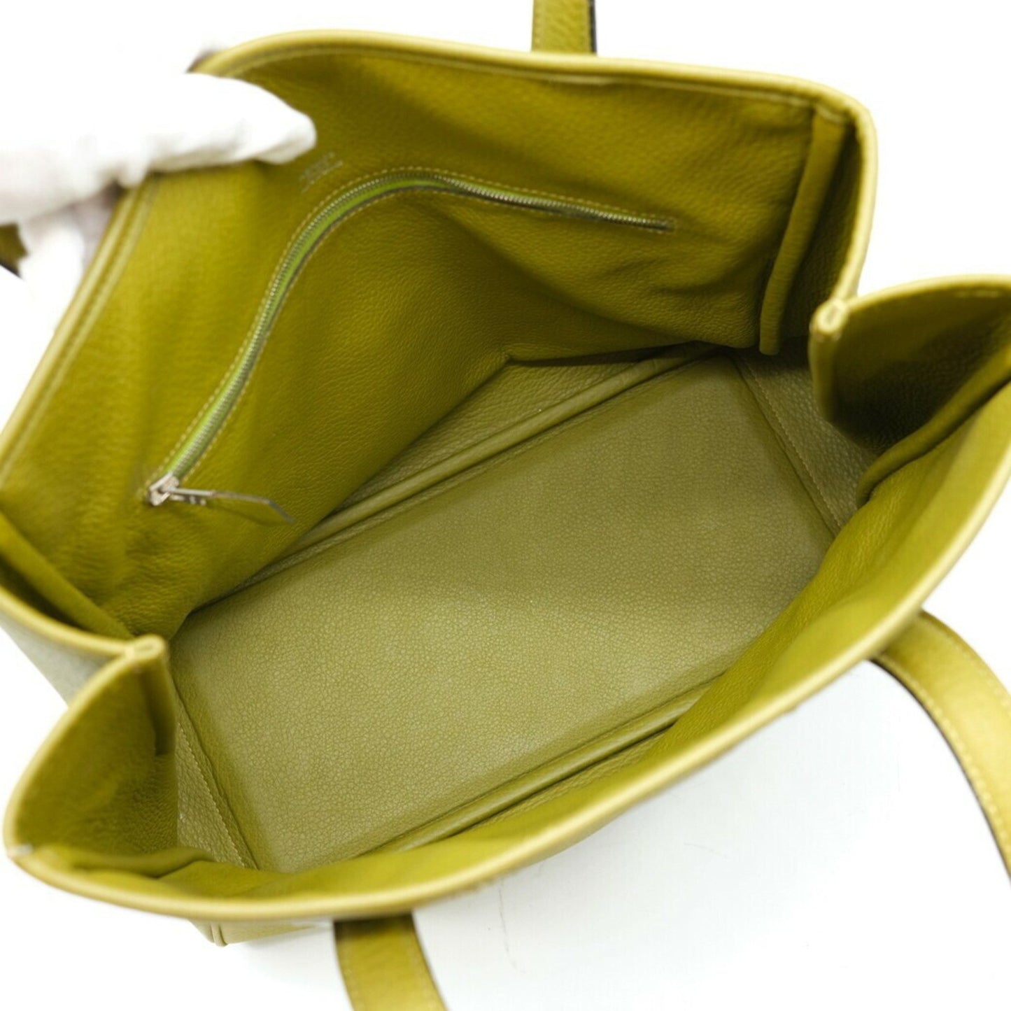 Hermès Green Leather Victoria