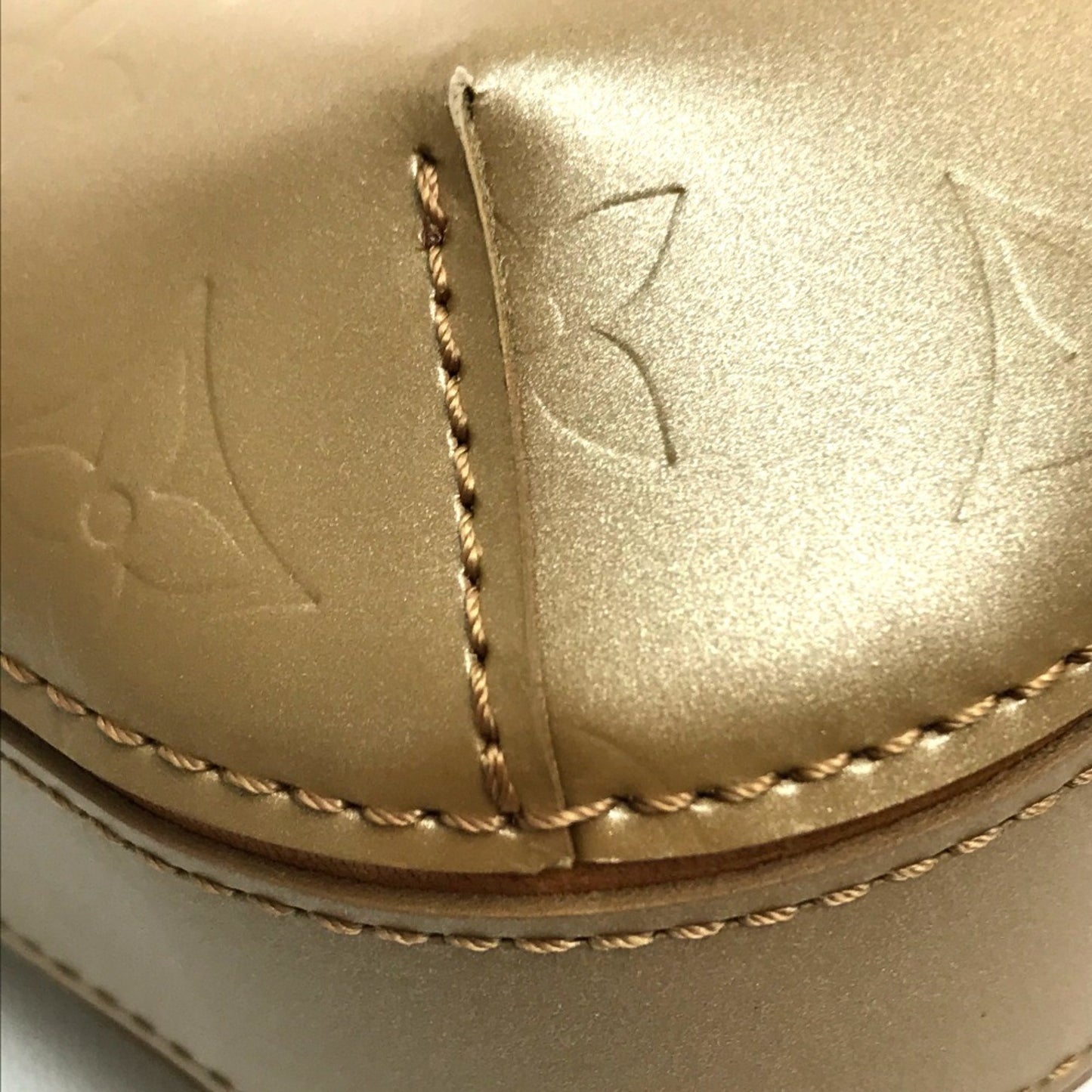 Louis Vuitton Gold Leather Fowler