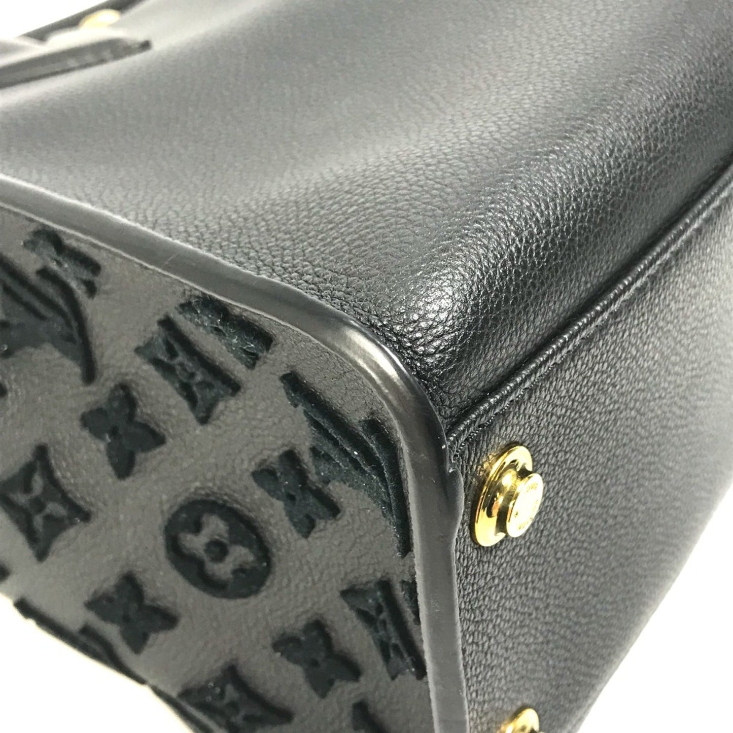 Louis Vuitton Black Leather On My Side