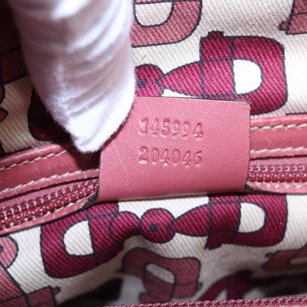 Gucci Pink Leather Gg Signature