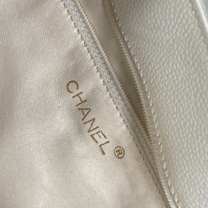 Chanel White Leather Logo Cc