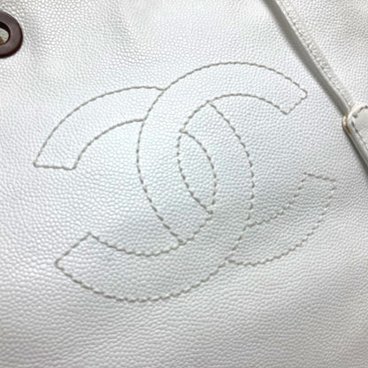 Chanel White Leather Logo Cc