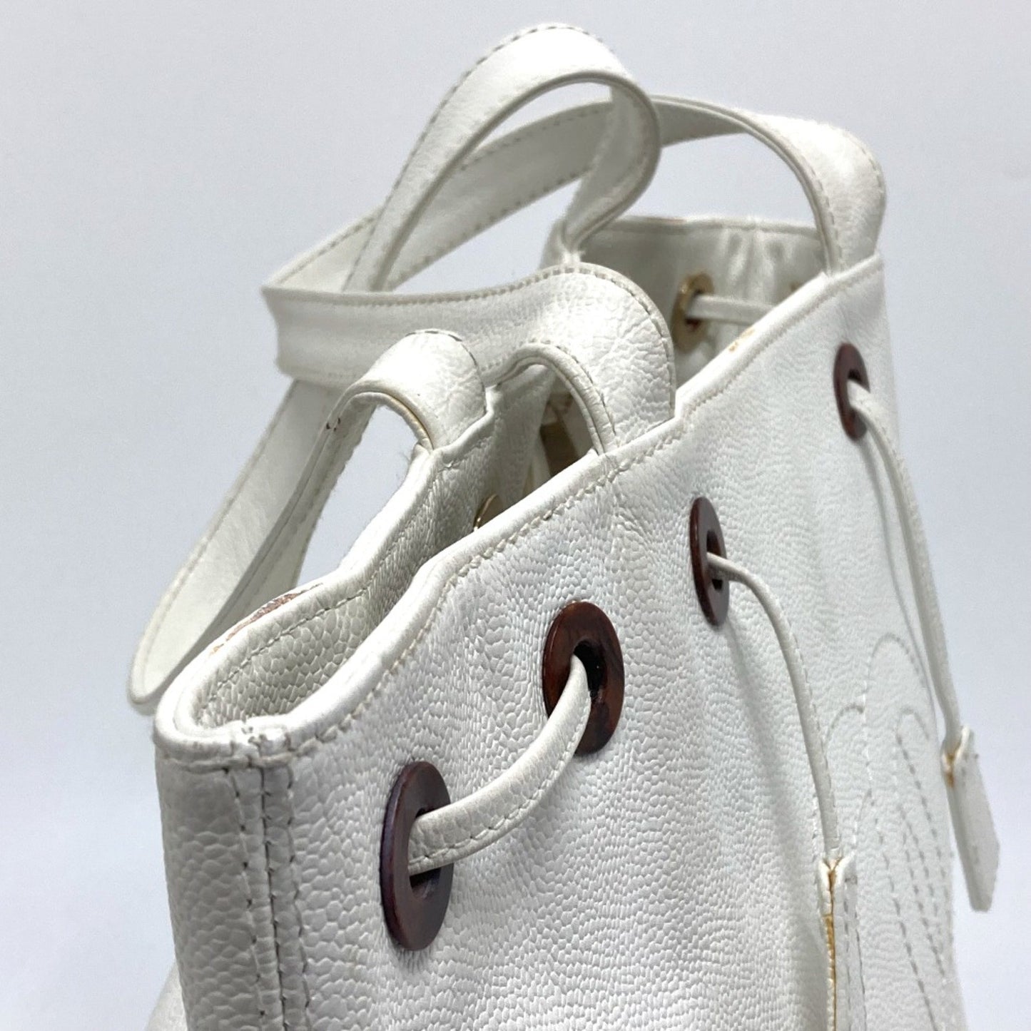 Chanel White Leather Logo Cc