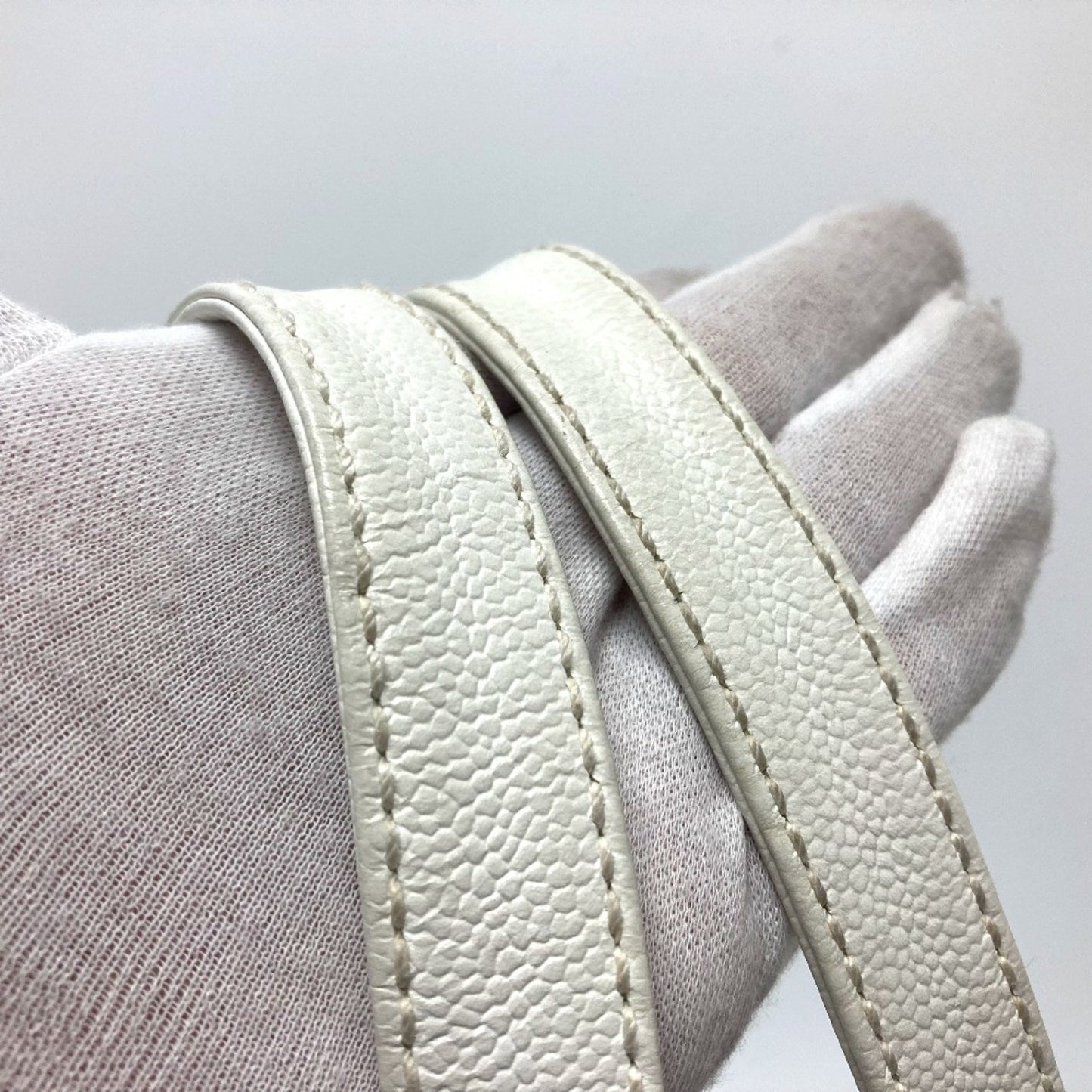 Chanel White Leather Logo Cc