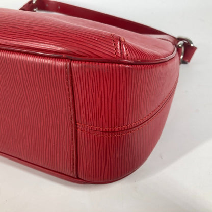 Louis Vuitton Red Leather Turenne