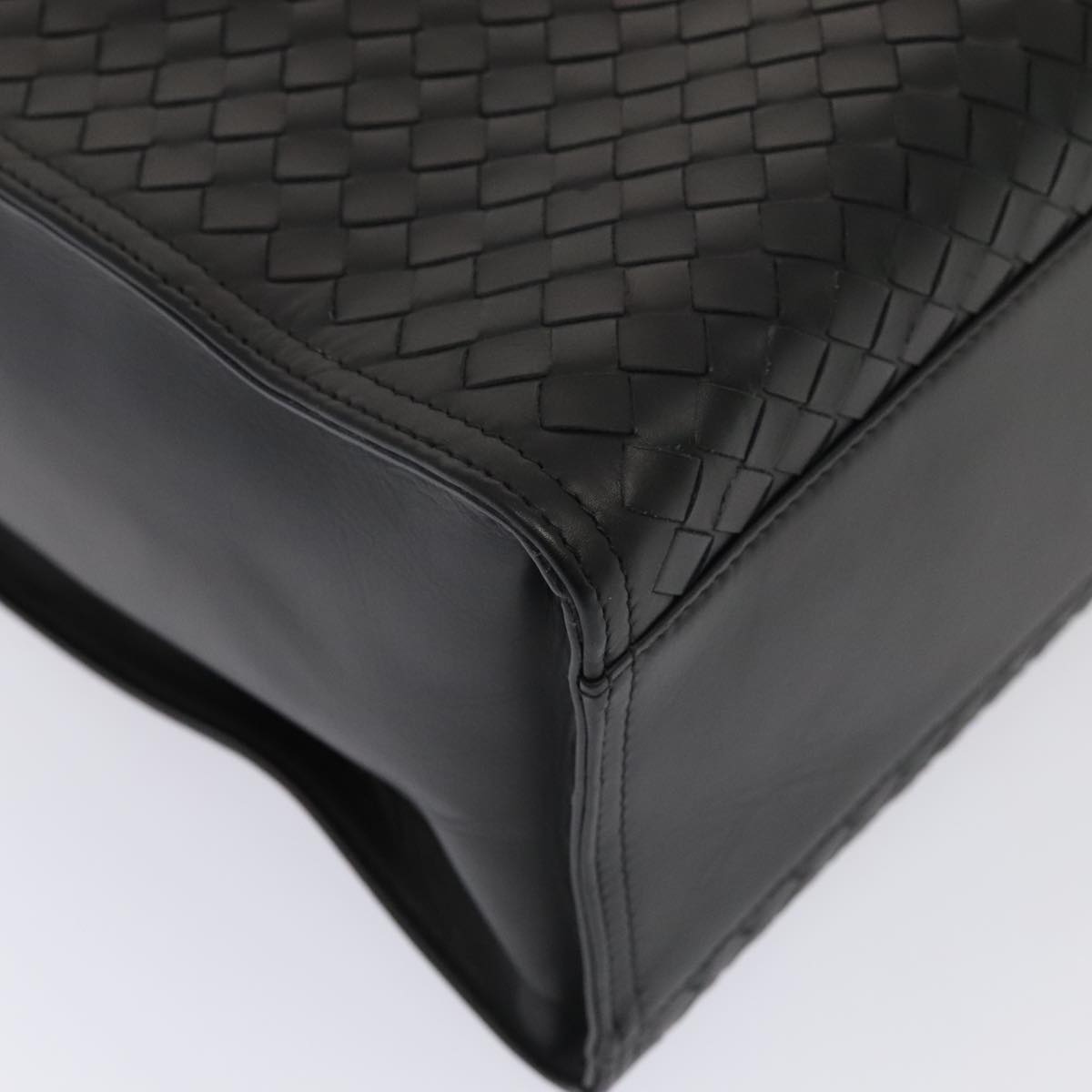 Bottega Veneta Black Leather Intrecciato