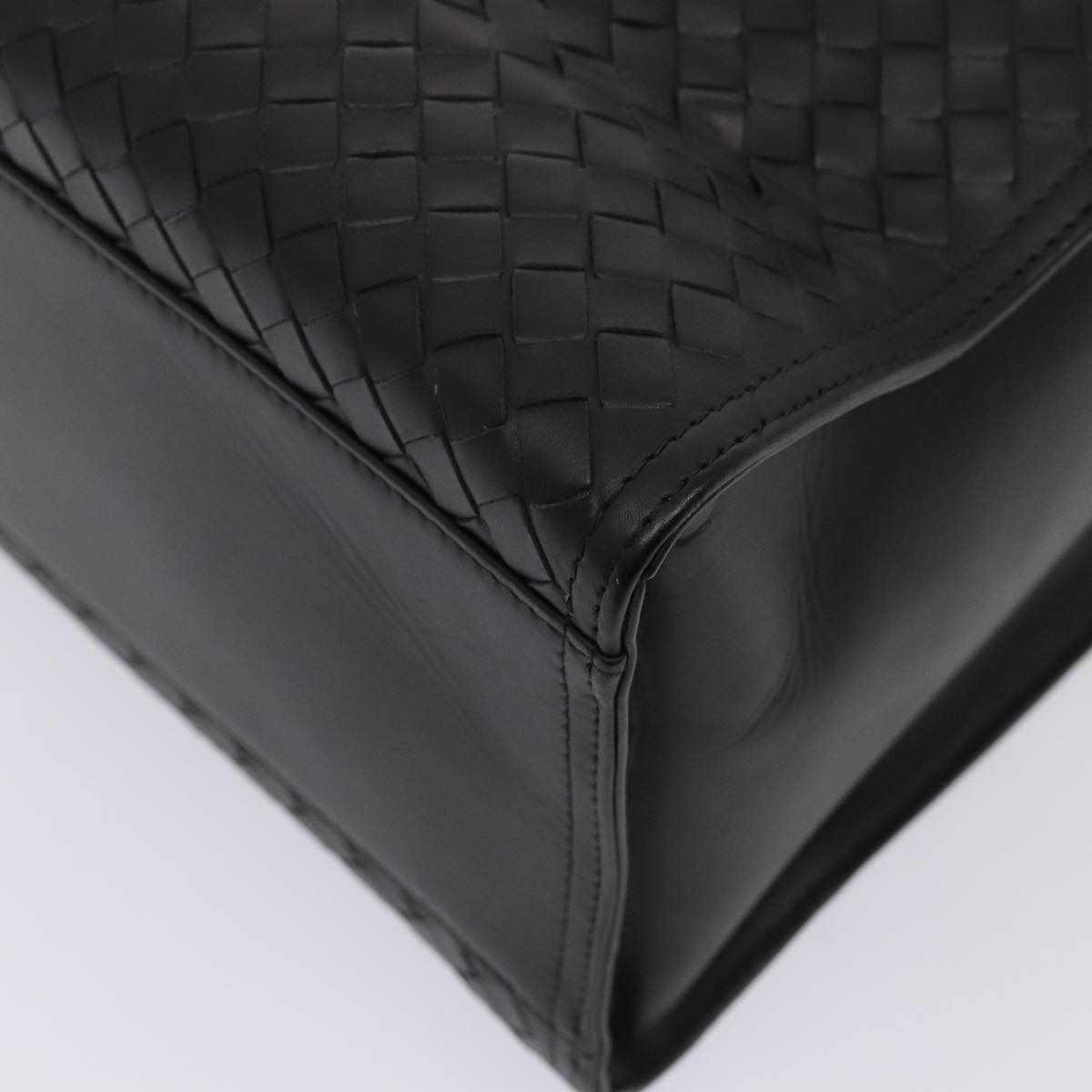 Bottega Veneta Black Leather Intrecciato