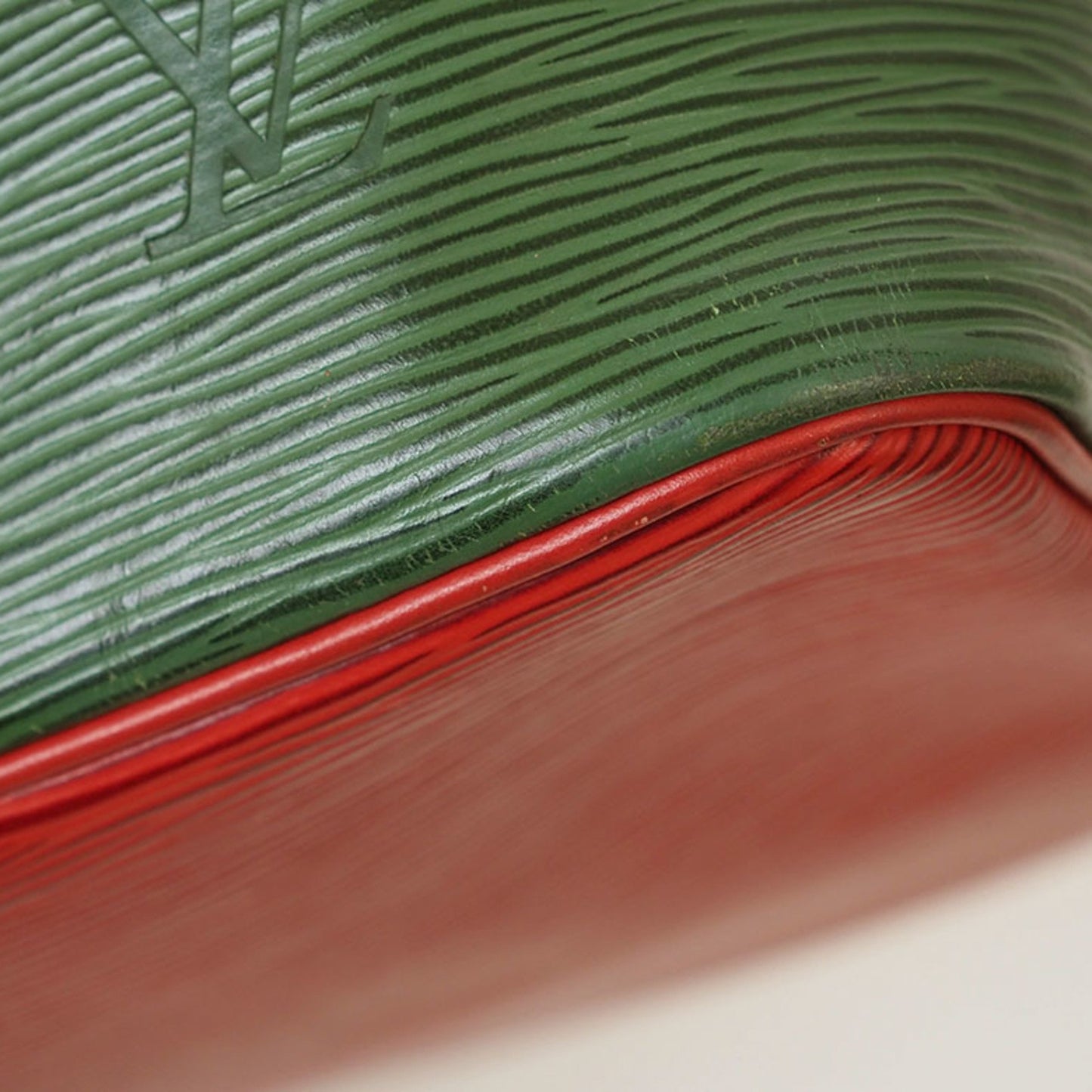Louis Vuitton Green Leather Petit Noé